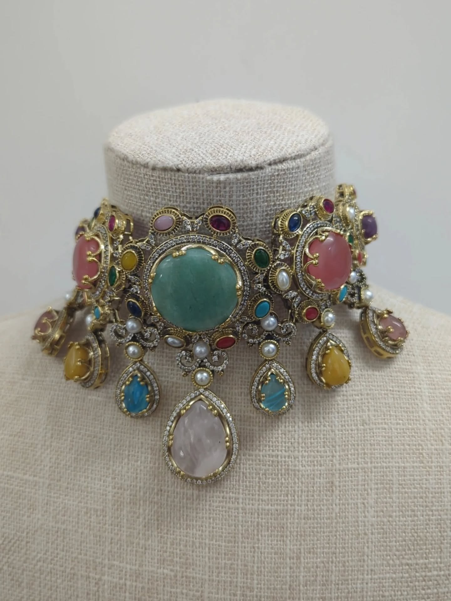 Our beautiful Sabya inspired collection 💗💙💚
Gorgeous choker jewellery set with earrings. Filled with intricate American diamond &amp; Moissanite stones. 

In stock &amp; ready to ship. 
We ship worldwide. 

#sabyajewellery #sabyanecklace #moissani