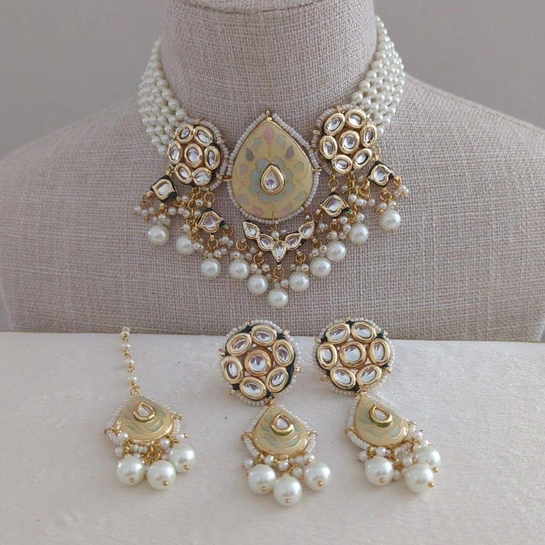Ivory Neutral Meenakari Kundan Flexible Choker Necklace Jewellery Set