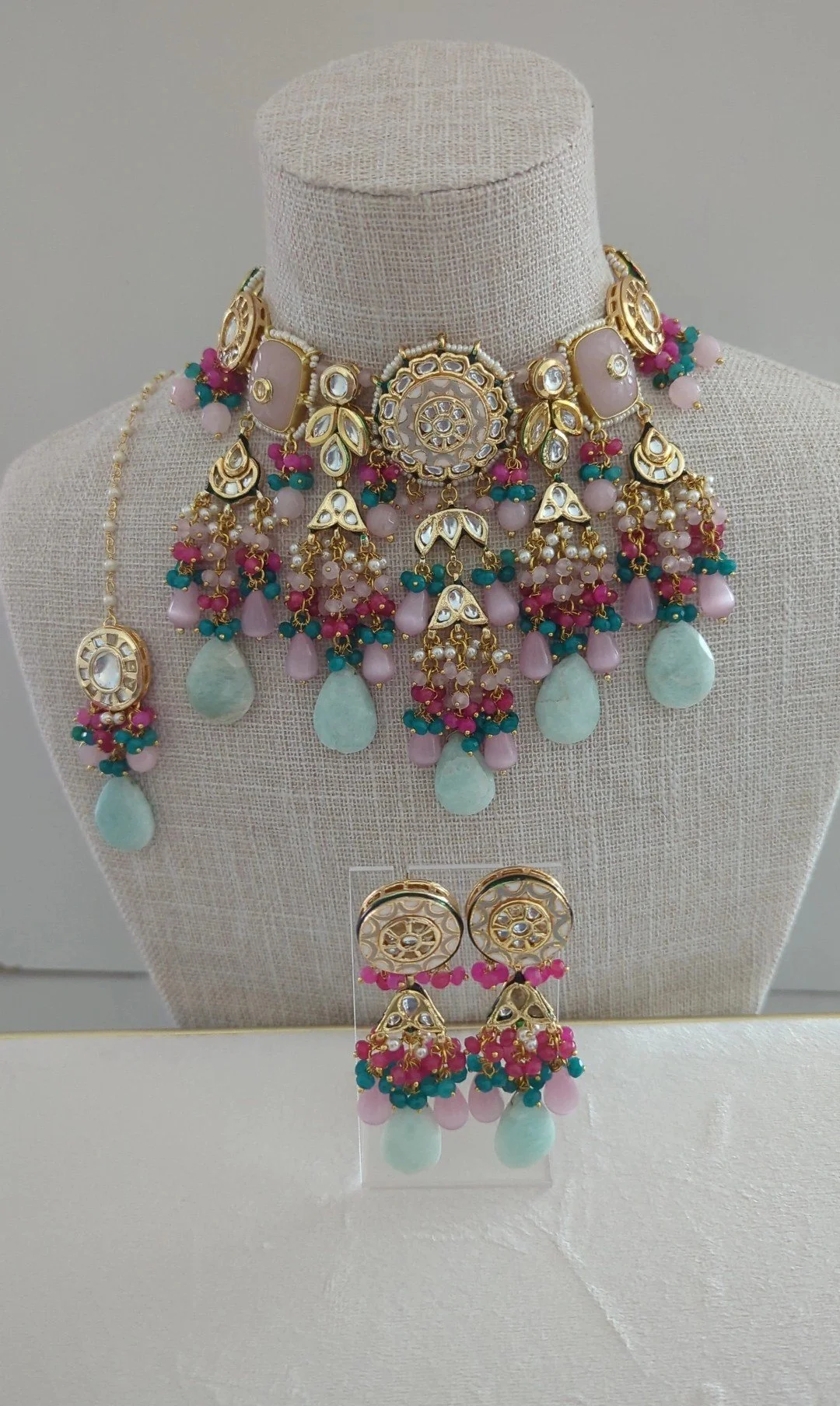 Maroon Green V Shaped Meenakari Kundan Choker Necklace Jewellery Set