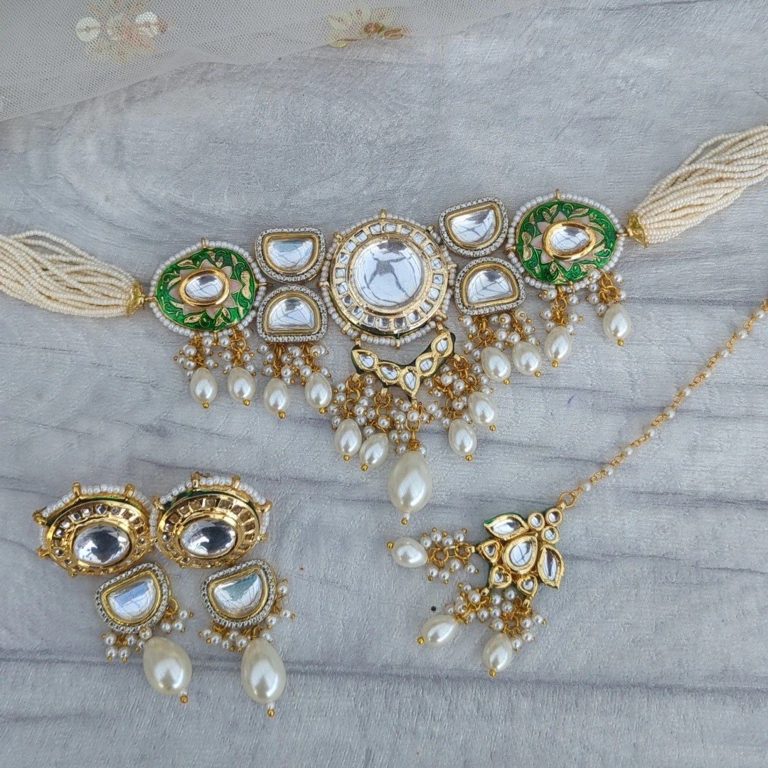 Neutral Flexible Meenakari Kundan Necklace Jewellery Set