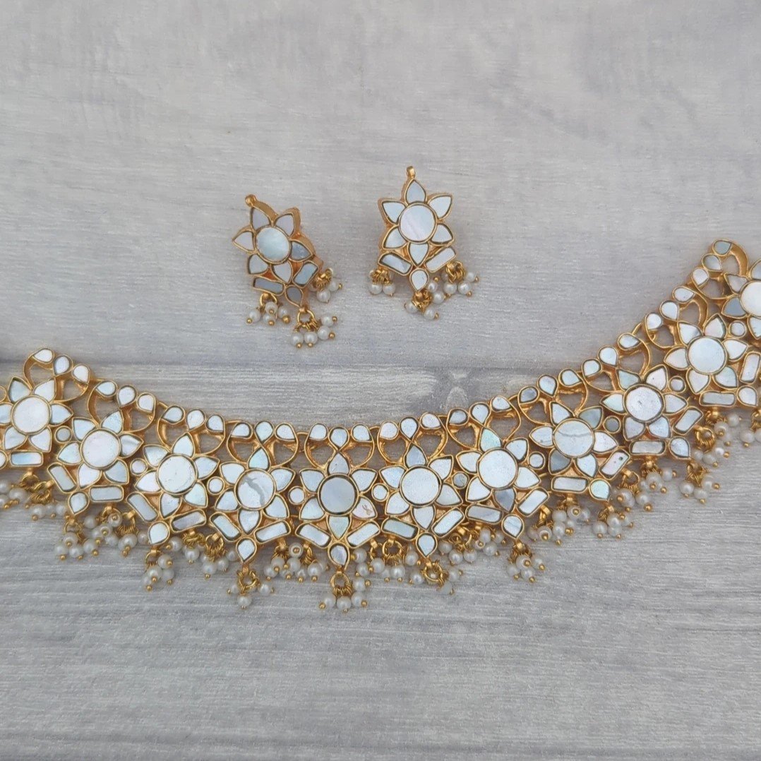 Mother of Pearl Flexible Choker Necklace Jewellery Set