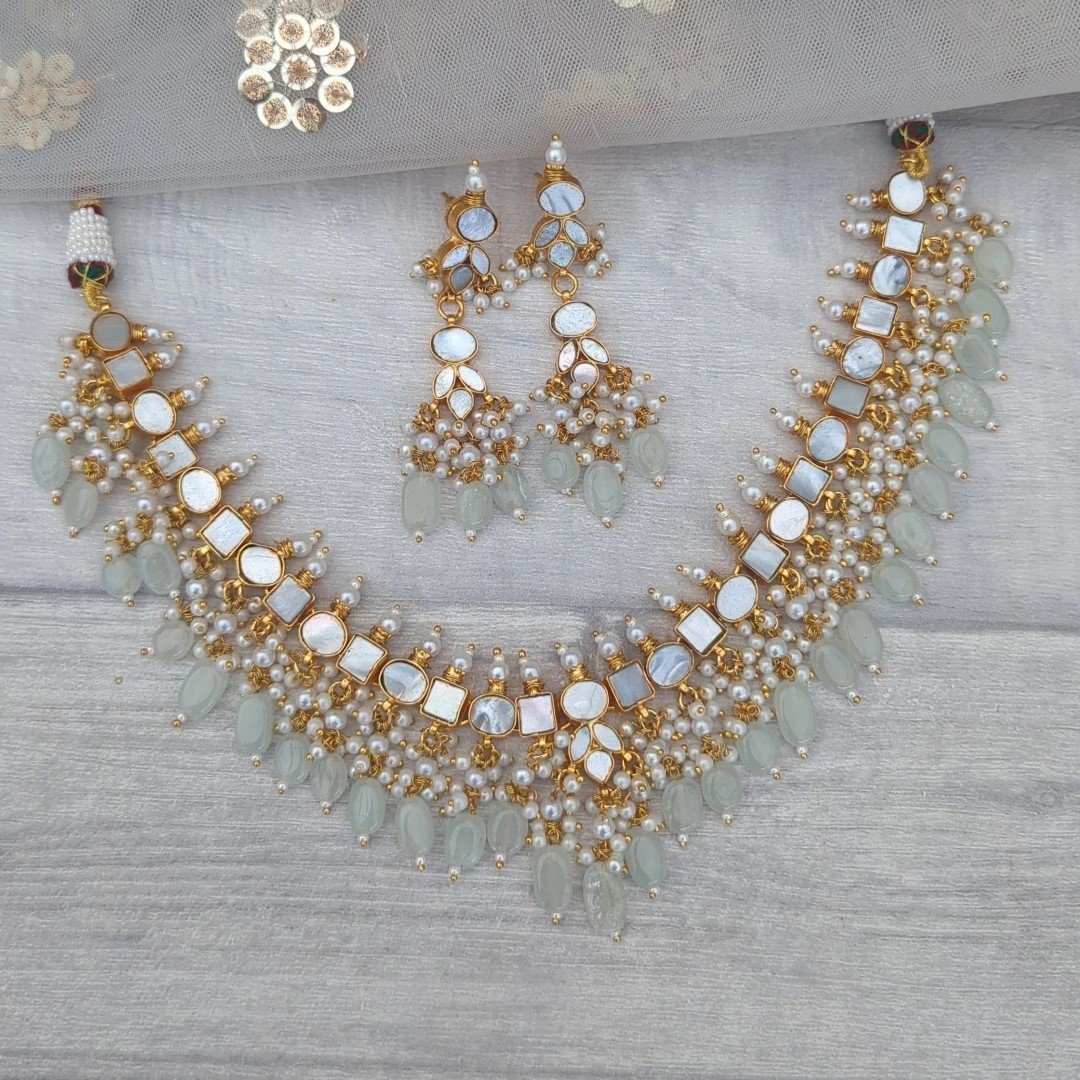 Muted Mint Flexible 2 in 1 Mother of Pearl Choker & Necklace Jewellery Set