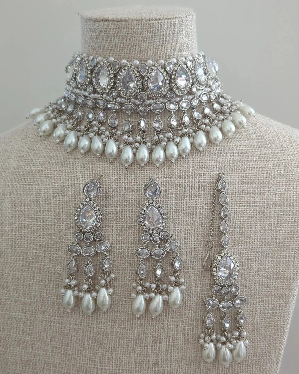 Full Silver Pearl Polki Crystal Flexible 'MEHFIL' Choker Necklace Jewellery Set (Copy)