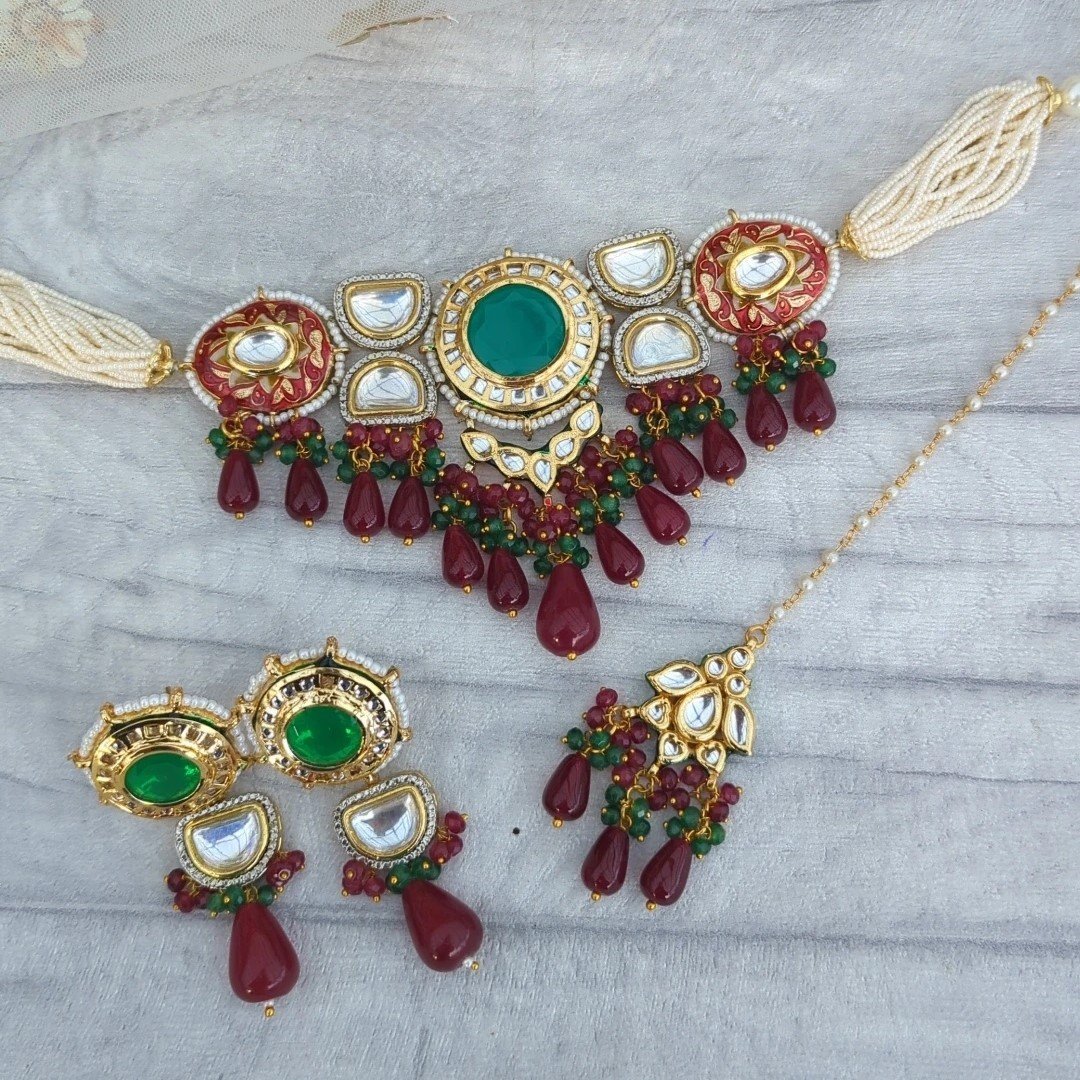 Maroon Green Flexible Meenakari Kundan Necklace Jewellery Set