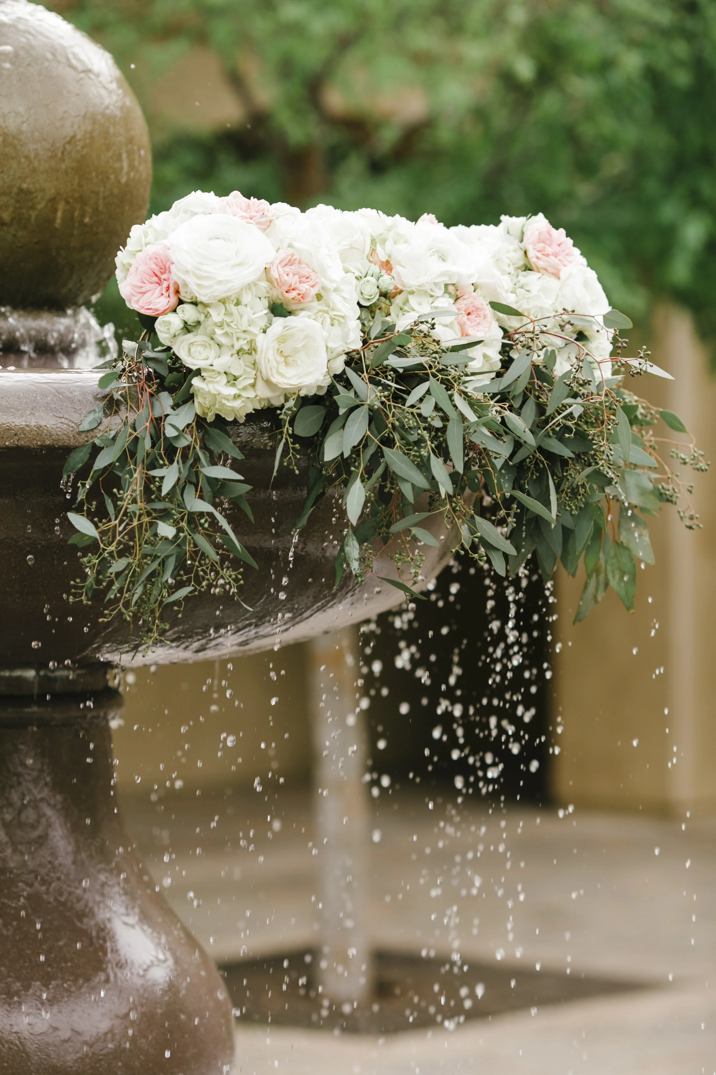 Serra Plaza Wedding Coordinated by Green Apple Event Co | Josh Elliott Photography