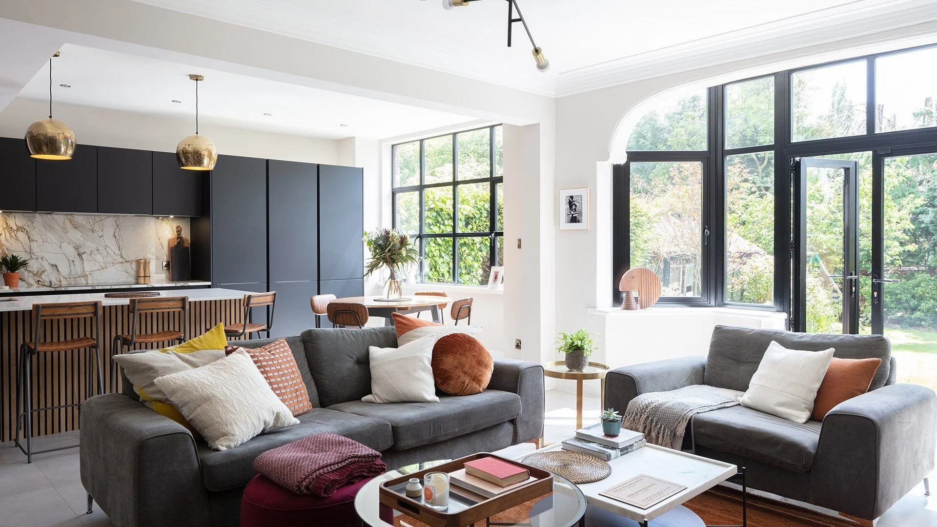 livingroom.jpg