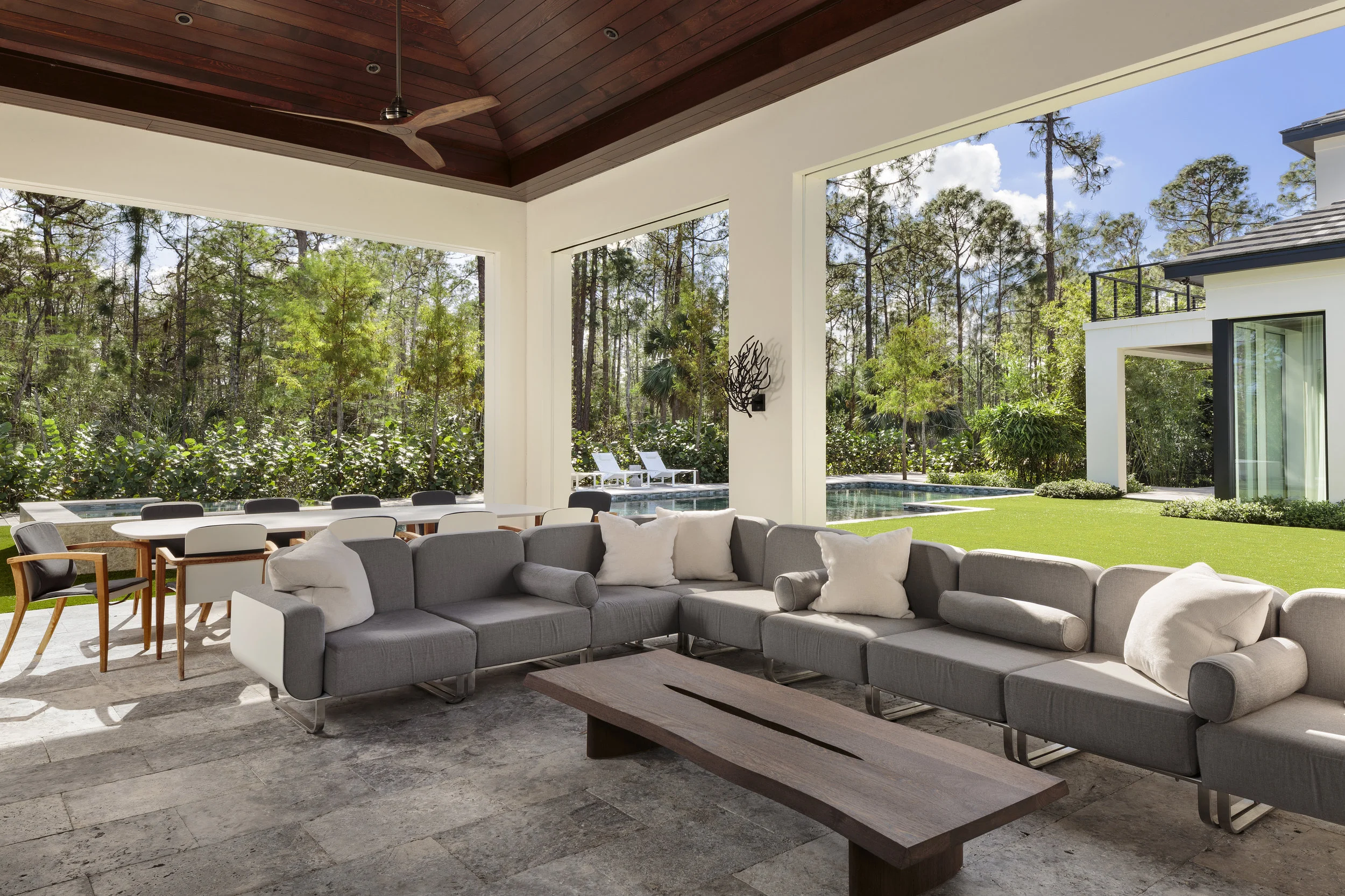 20 Patio .jpg