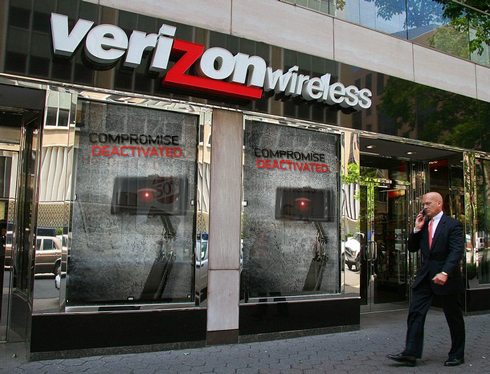 Verizon-Store window video.png