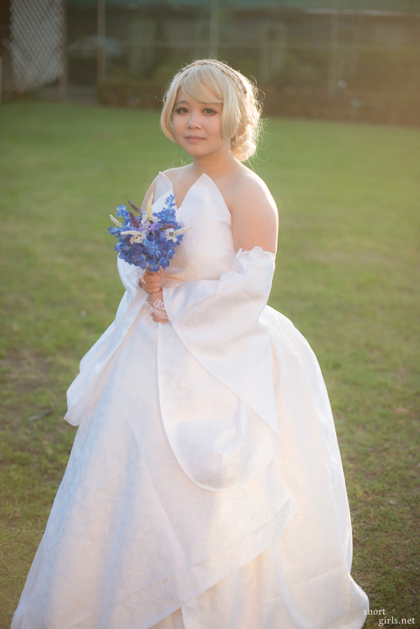  One more of  Jess  as Luna, I wanted to get a proper photo of her because the dress is lovely. 