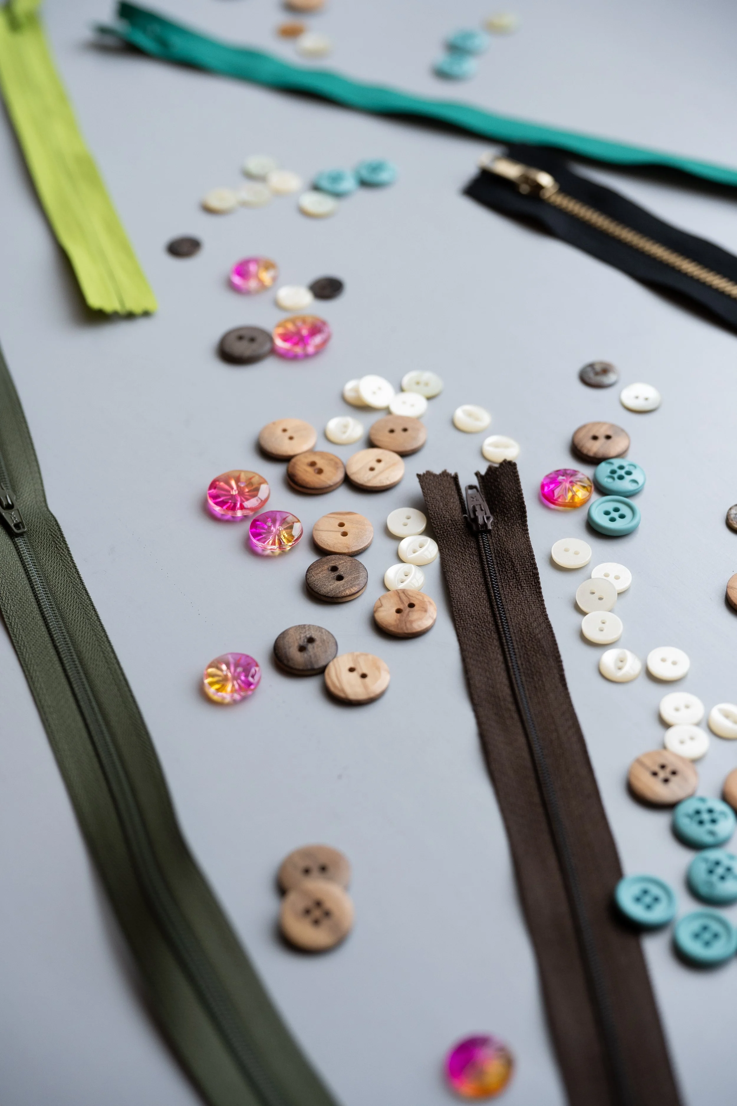 MMW - Feb - Zips & Buttons-04.jpg