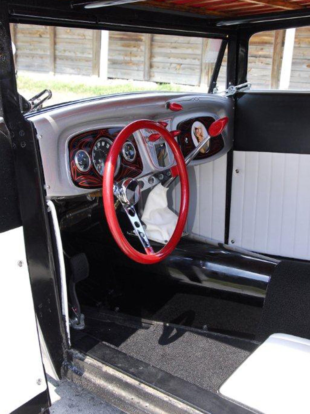1927-ford-coupe-interior.jpg