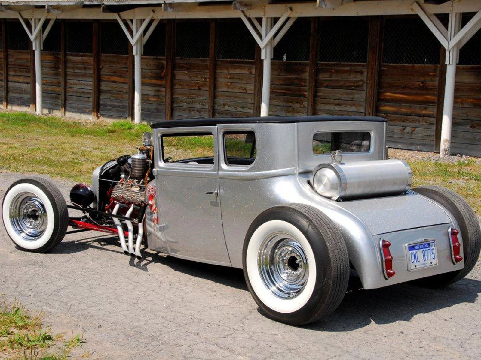 1927-ford-coupe-rear.jpg