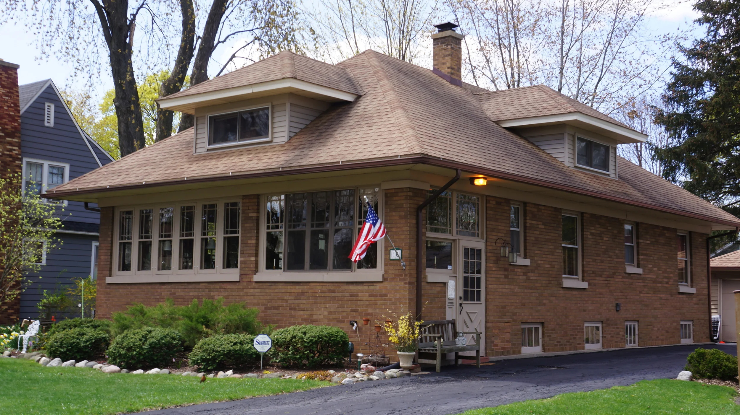 10 N. Alfred Avenue