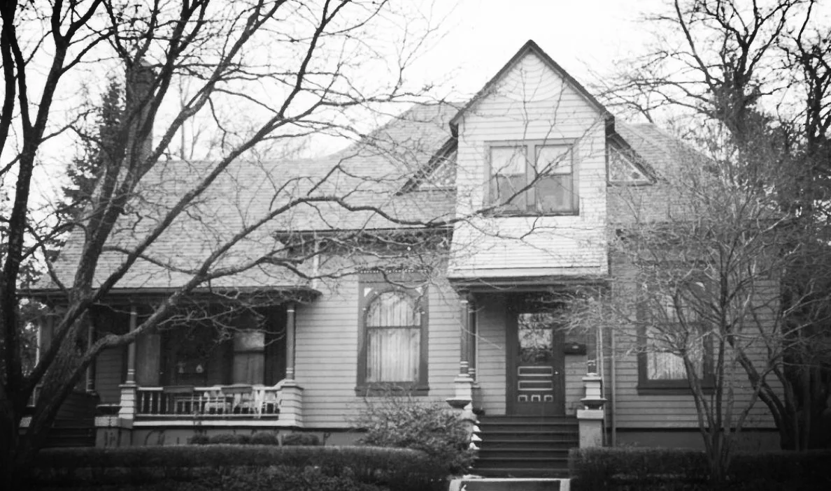 419 DuPage St_Photo 1.JPG