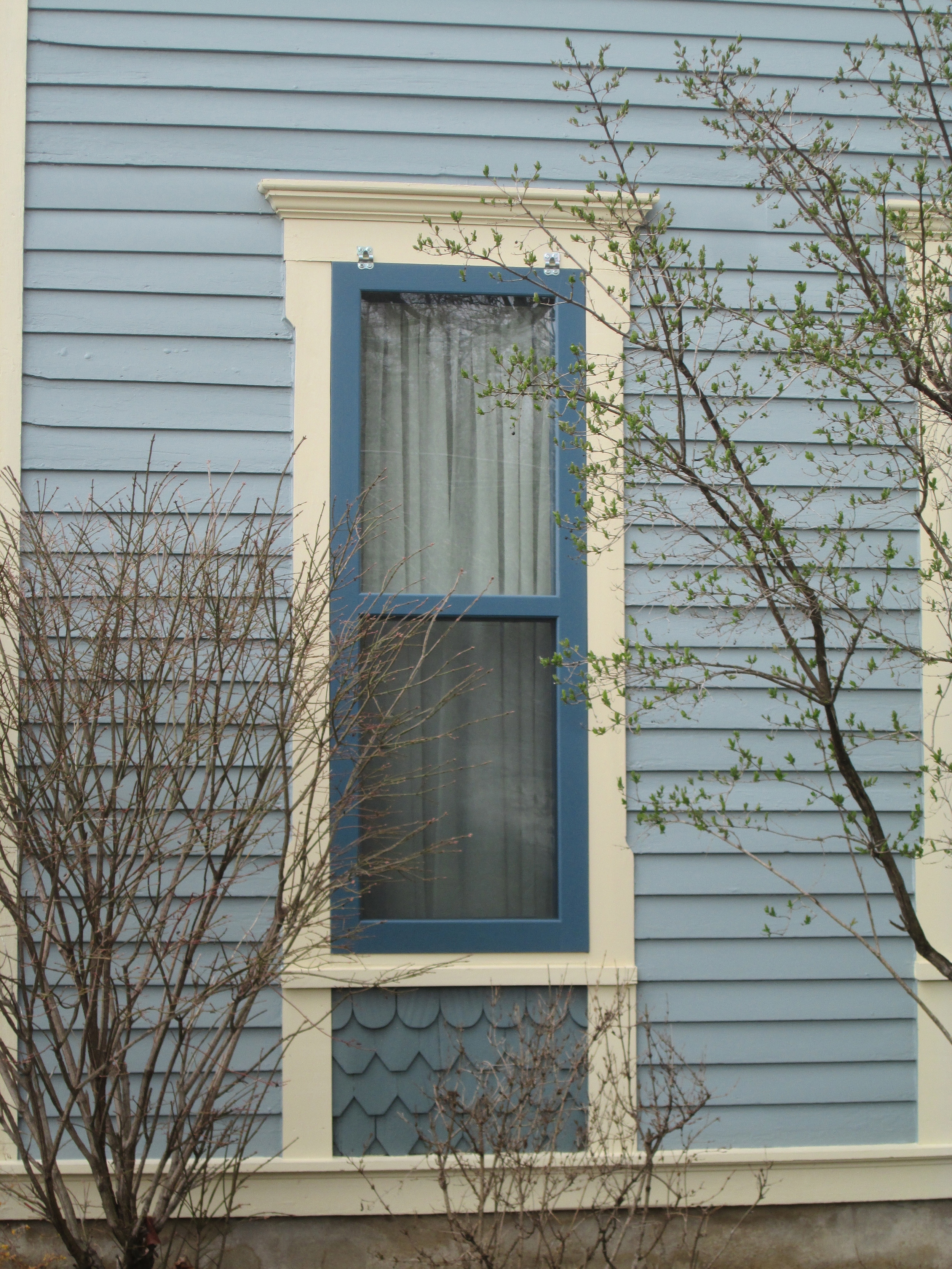 Channing 132 N window detail.jpg