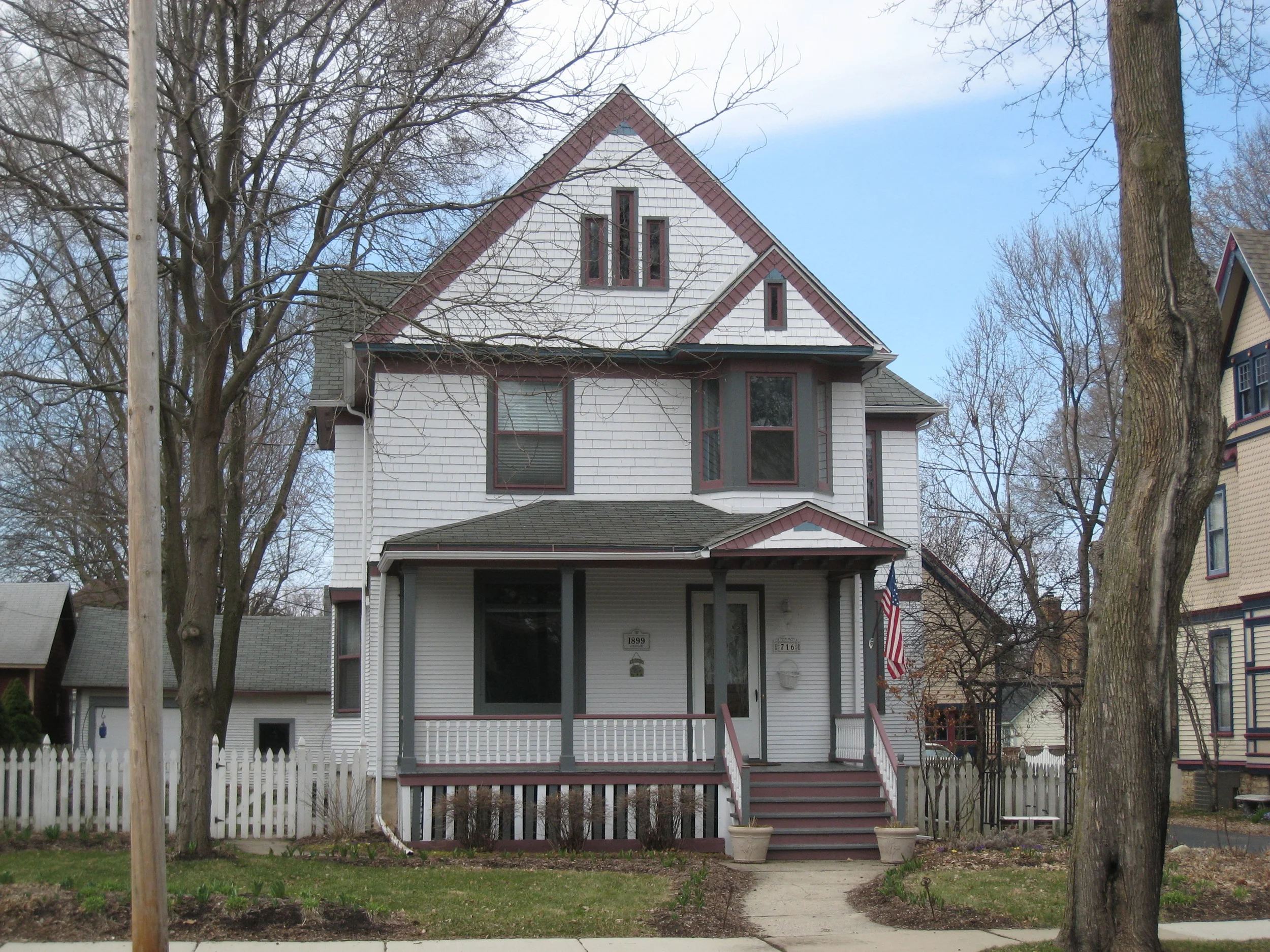 716 Douglas Avenue