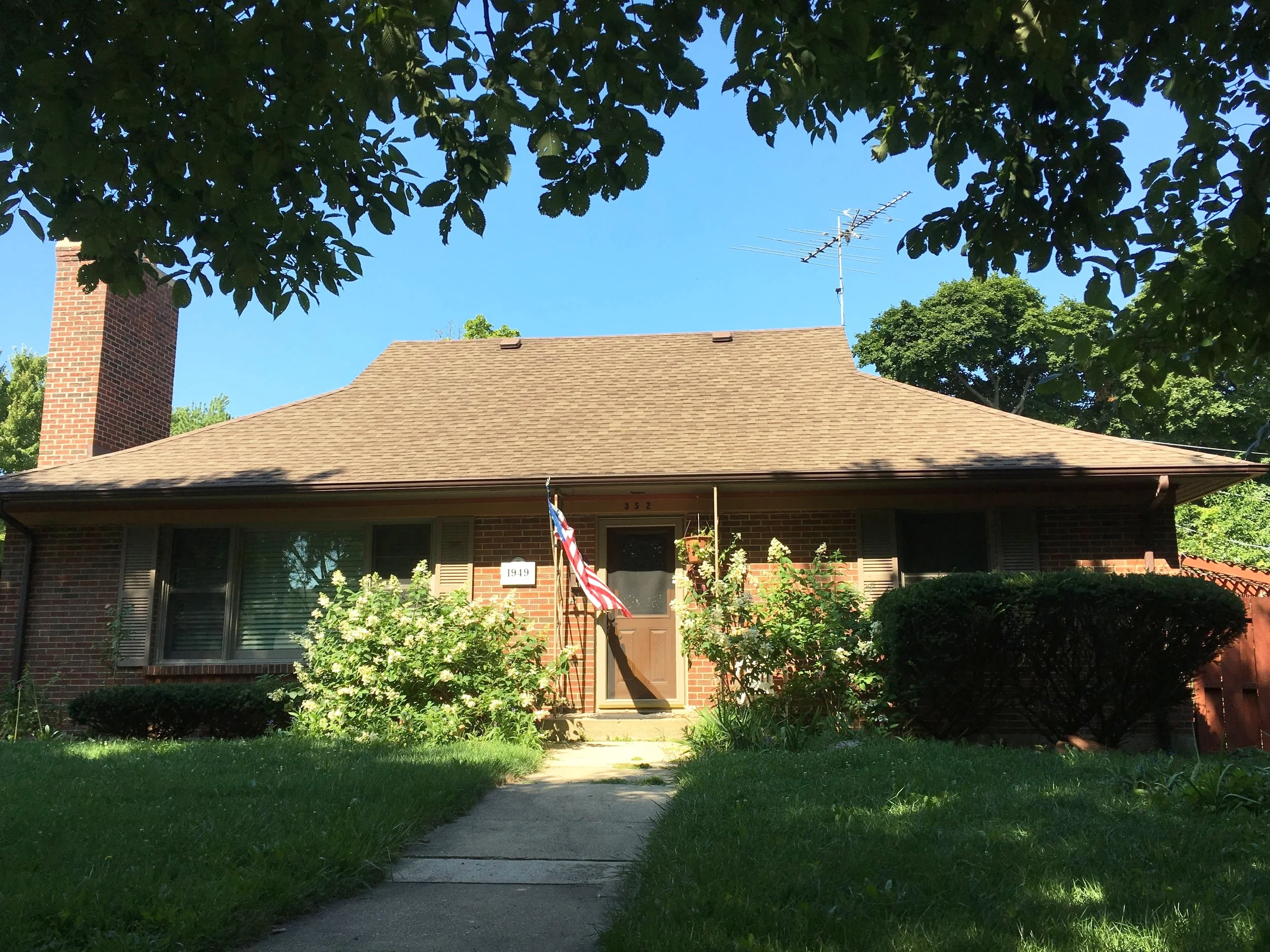 Commonwealth 352 N.JPG