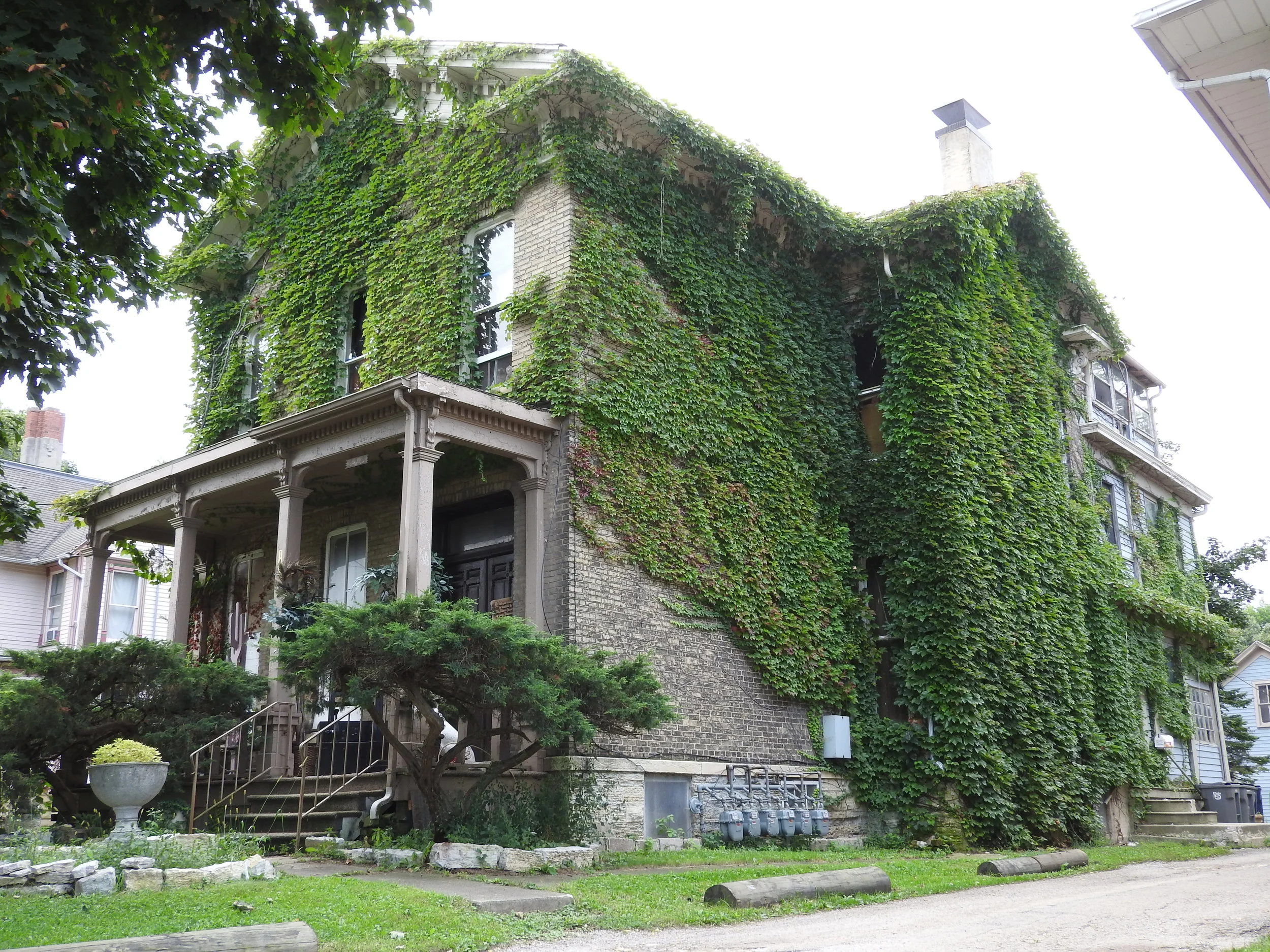 146 S State St.JPG