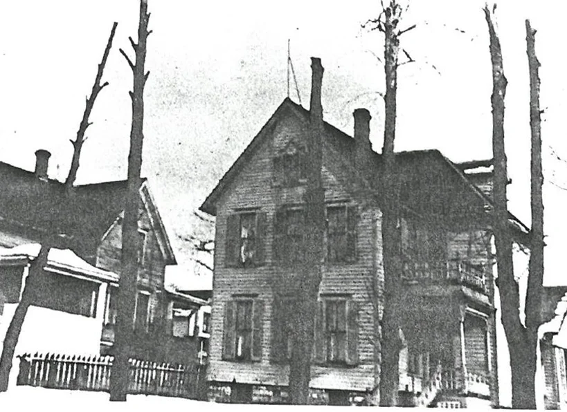 Grove Ave N 467_1920 Photograph.JPG