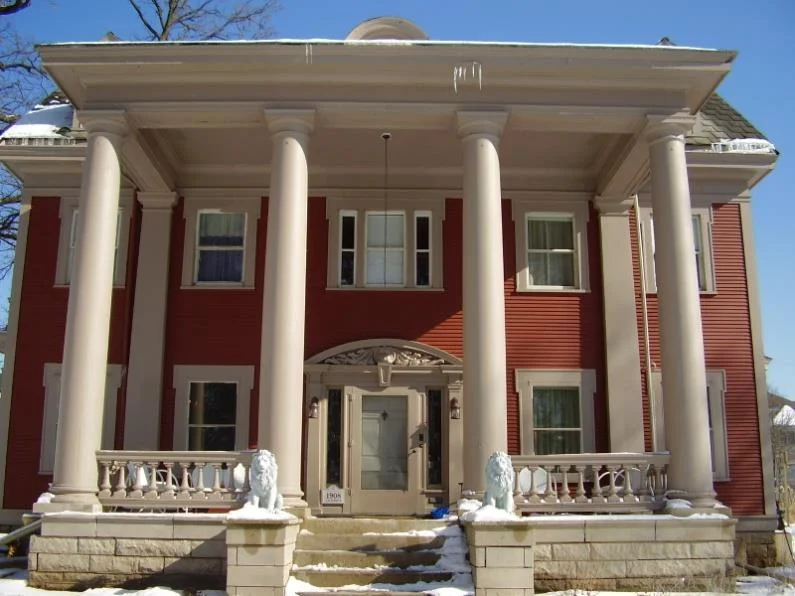 Photo 821 douglas_Page_1_Image_0003.jpg