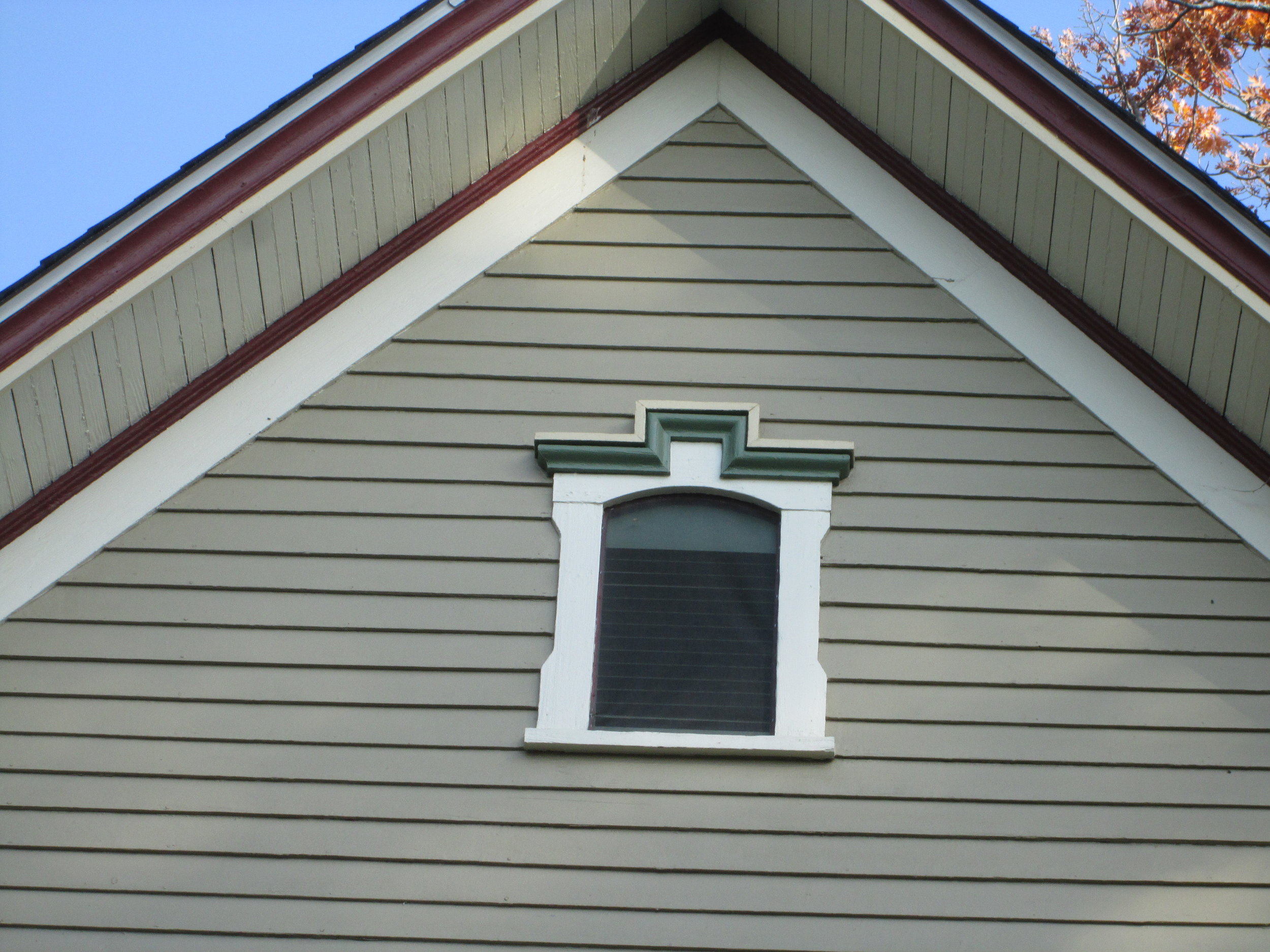 Hill 141 attic vent.JPG