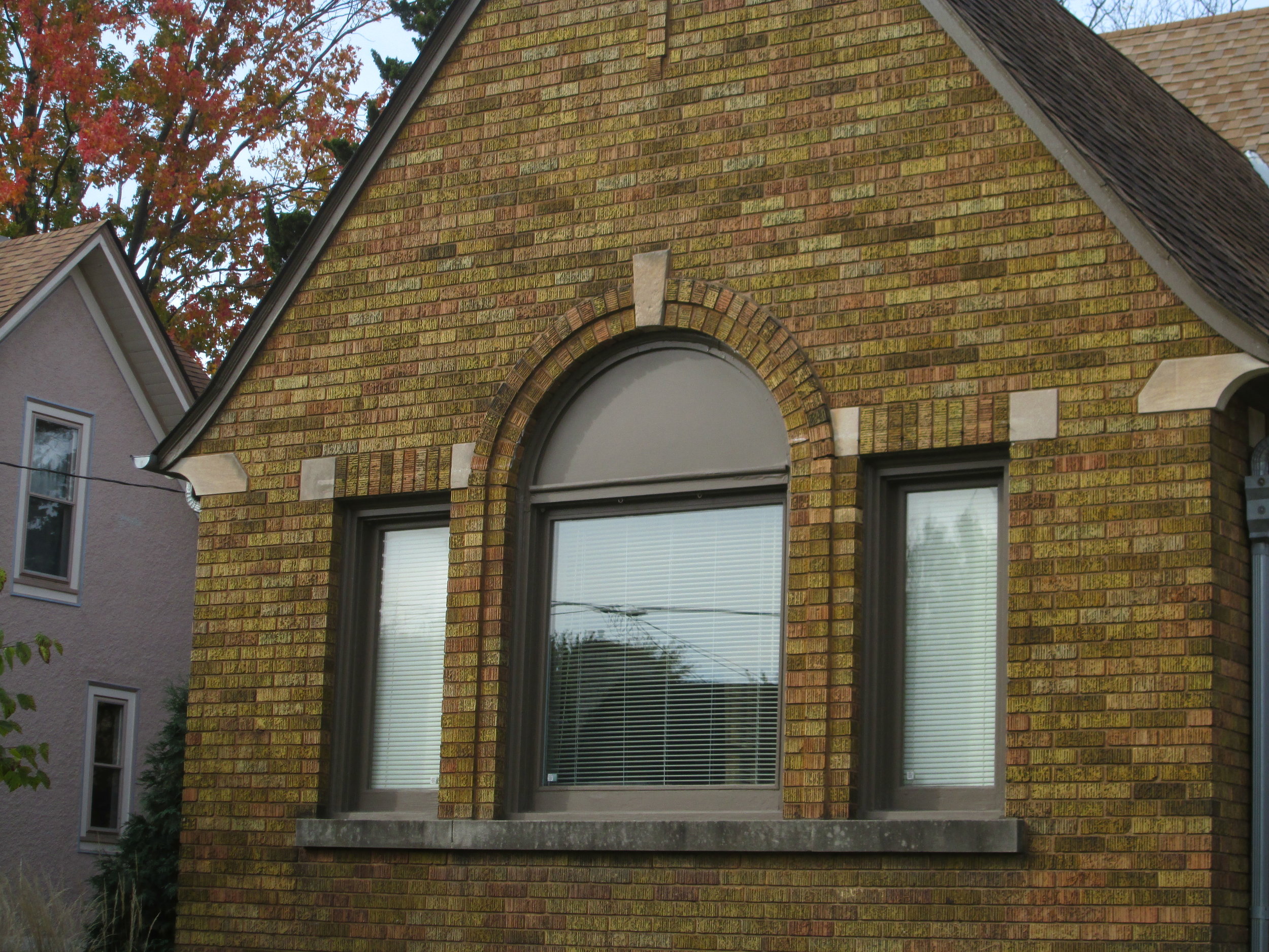 Liberty 258 N triple window.JPG