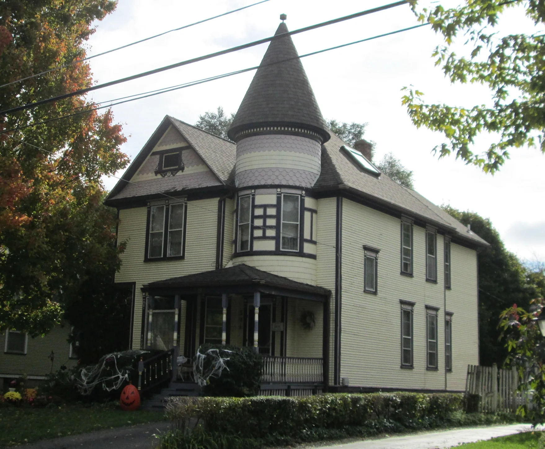 391 Jefferson Avenue