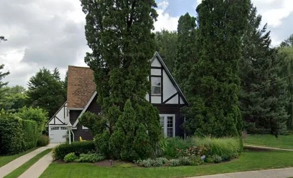 1033 Augusta  Avenue