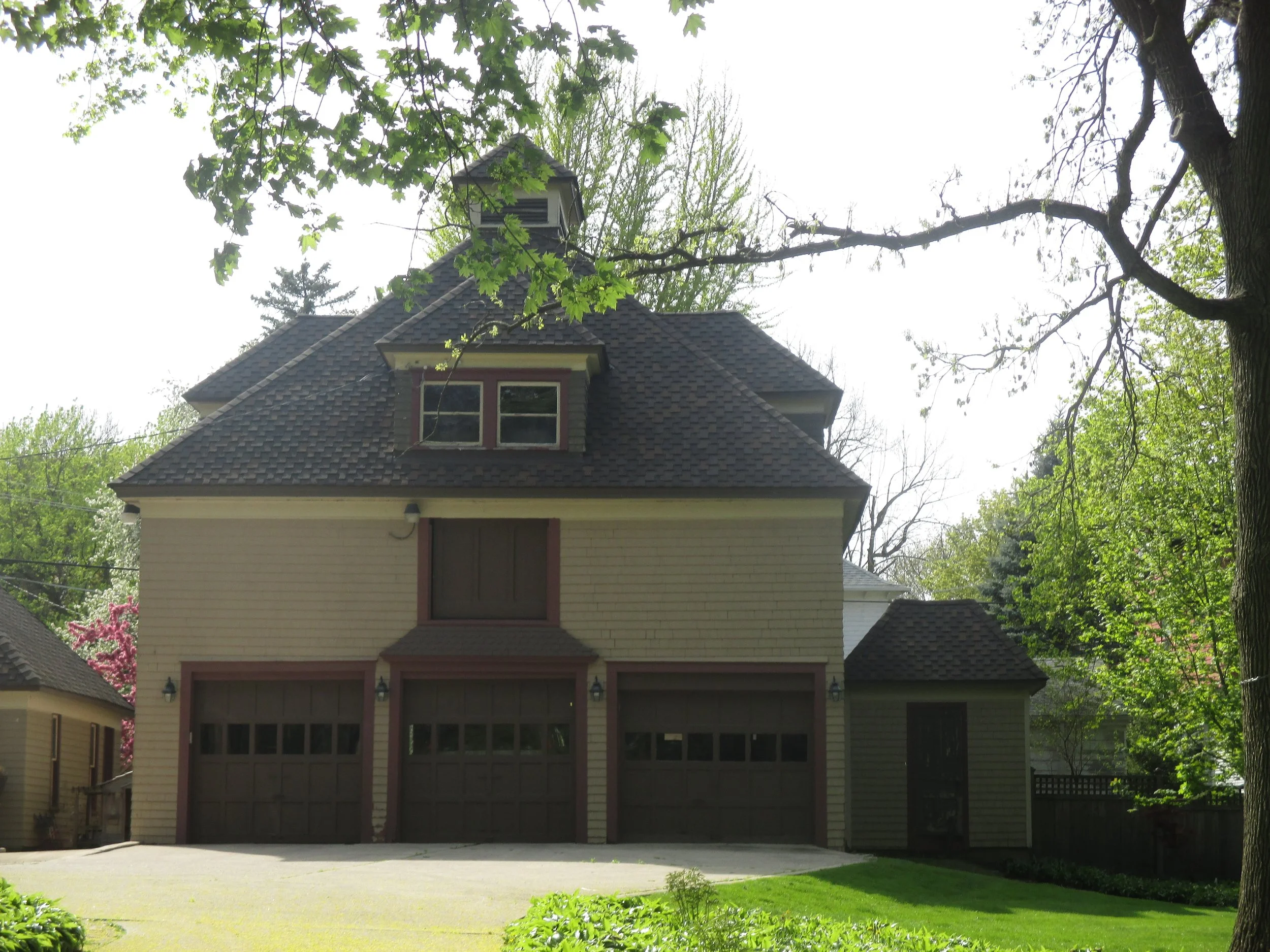 770 W Highland Ave_Photo (1).JPG