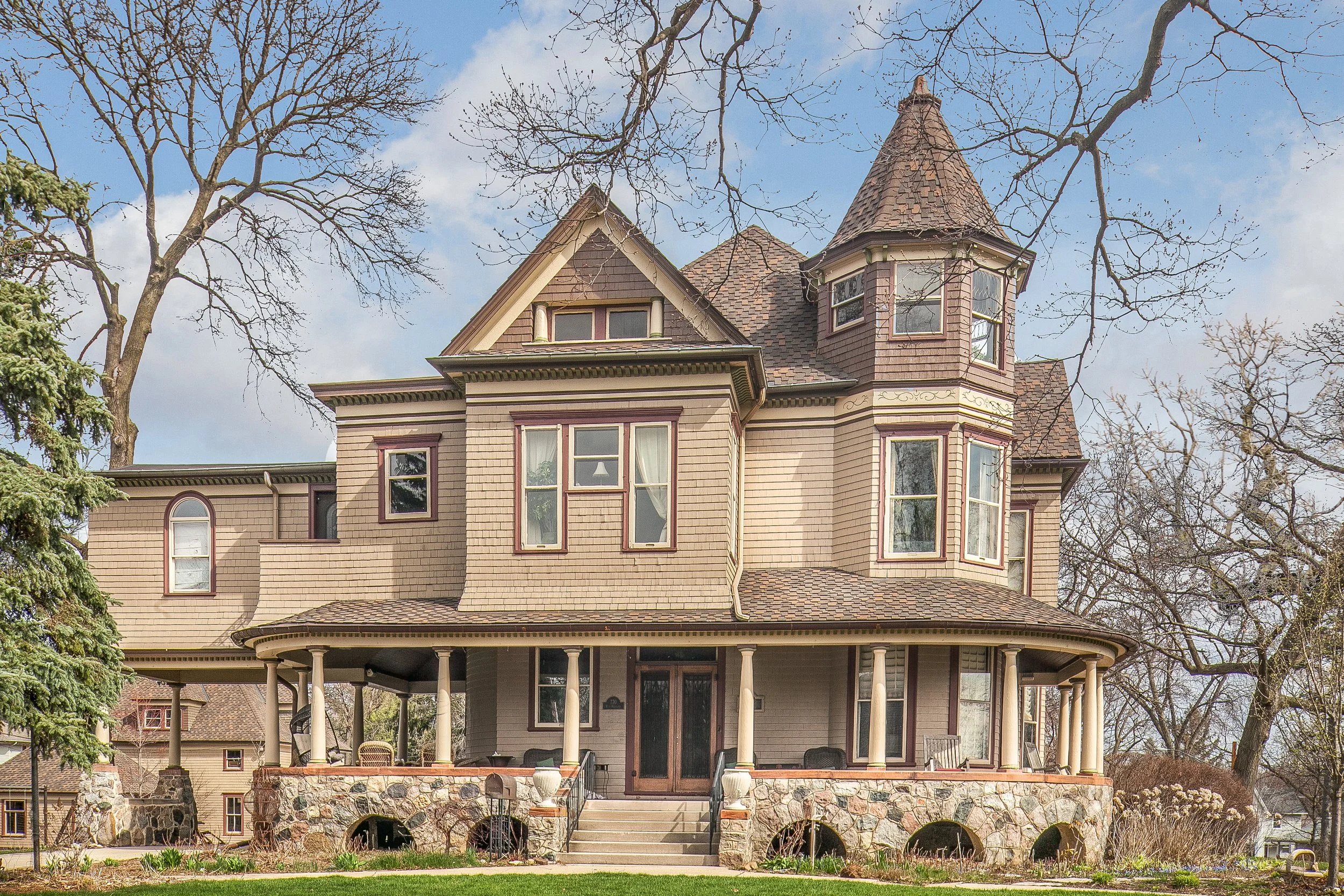 770 W. Highland Avenue