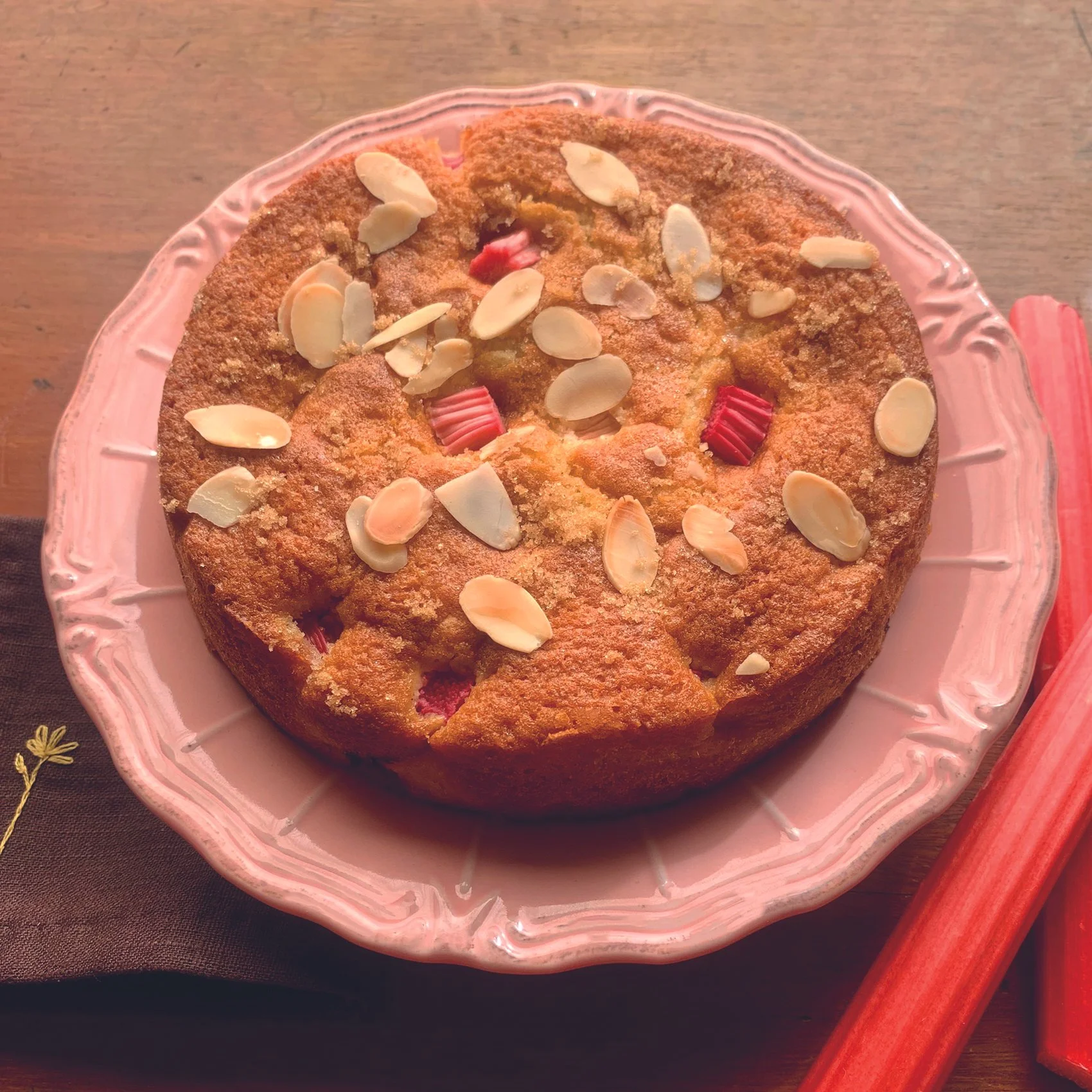 Rhubarb, lemon and ginger cake 2.jpg
