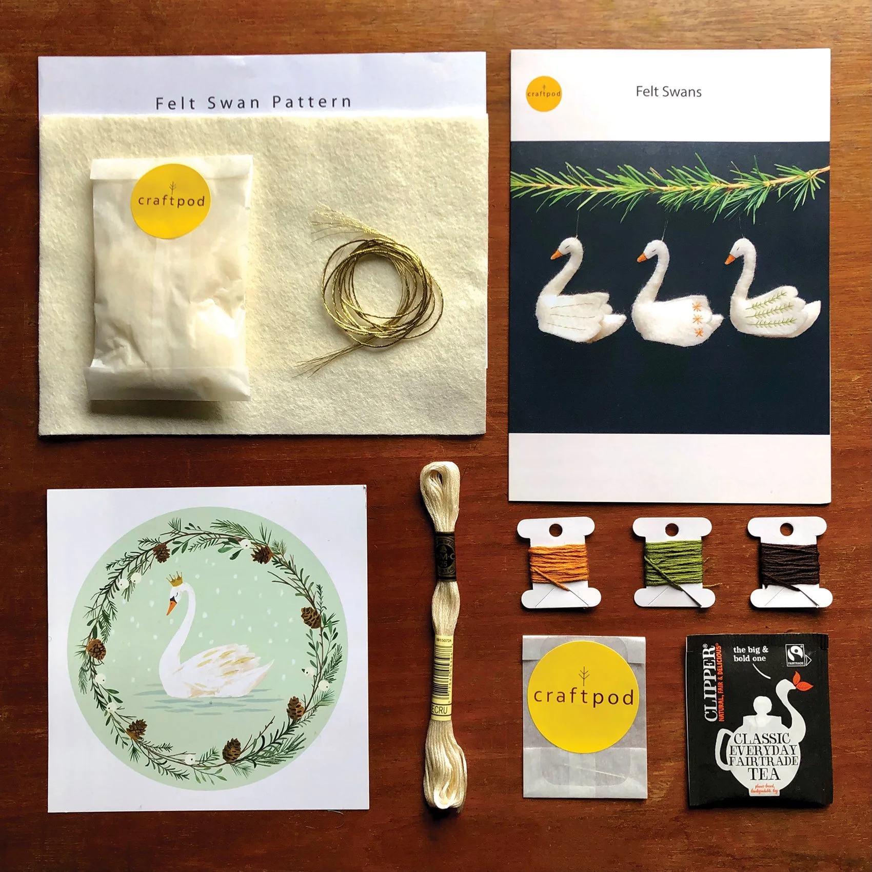 Felt Swans contents rgb.jpg