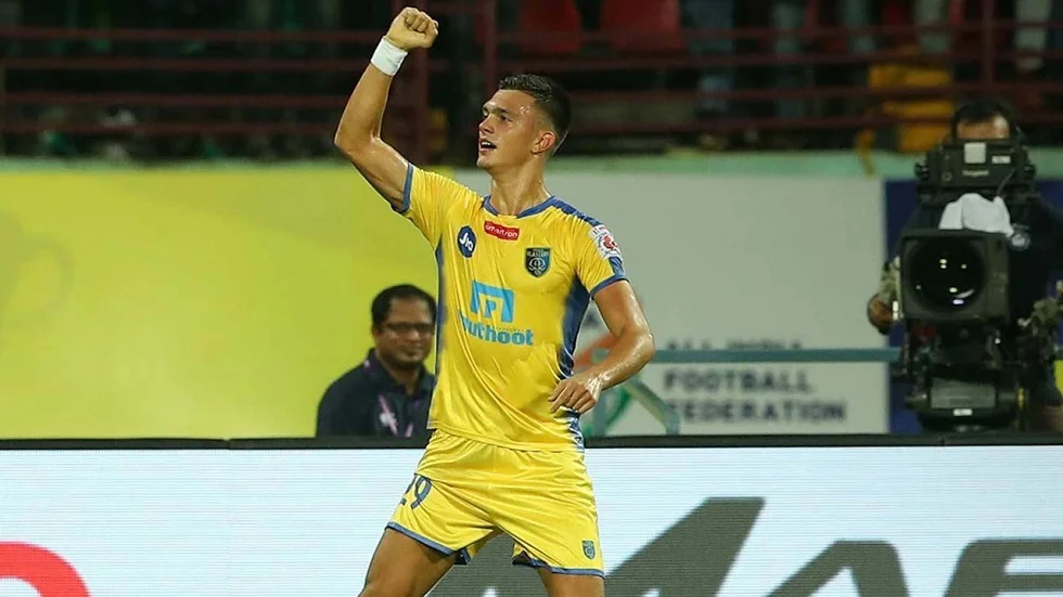 mark-sifneos-kerala-blasters-fc-mumbai-fc-isl-season-4-20172018_luoin4ihhlg81qj7ekw9plwx7.jpg