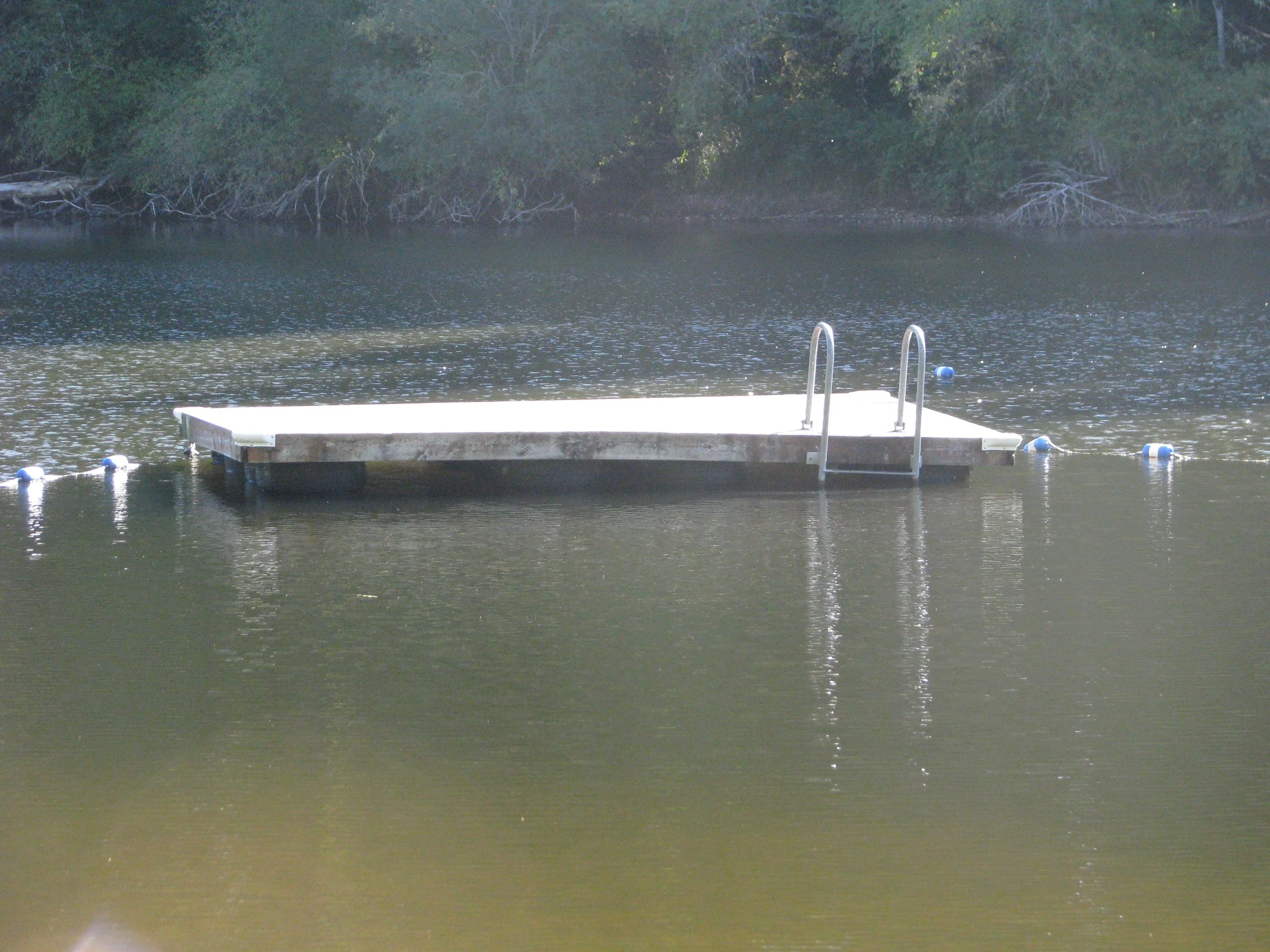 Floating dock