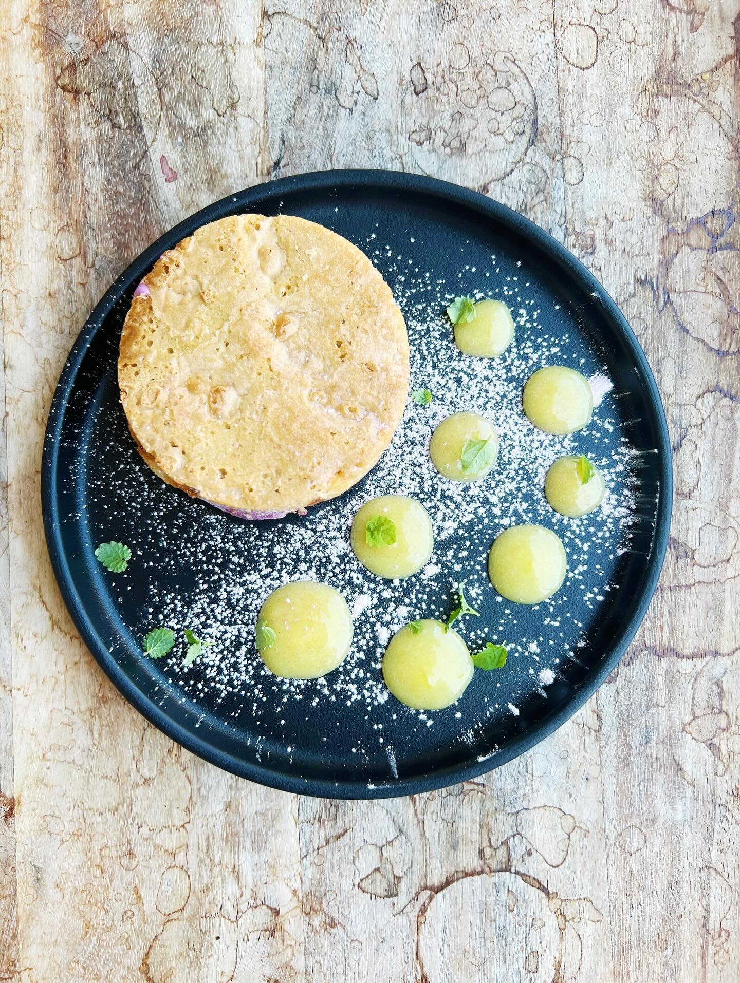 🫐 ice cream sandwich🫐

first of the season blueberry ice cream 
on a blondie cookie with lemon curd
and blueberry dust 💨 

🫐🤍🫐🤍🫐🤍

we have opened the PATIO this week:
tonight, Thursday, June 5th 
Friday, June 6th
And Saturday - to be determi