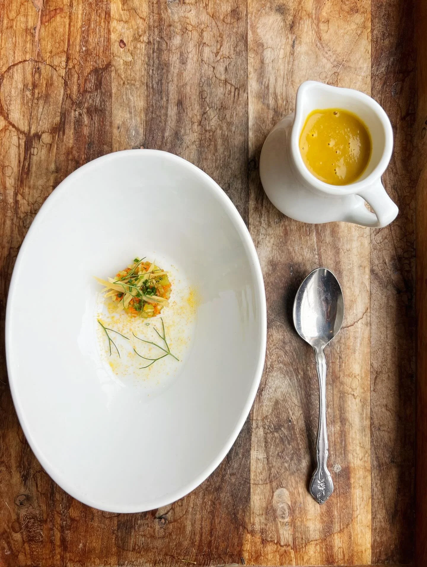 🐰🥕🐰🥕🐰🥕

C A R R O T✨S O U P
garam masala spices, pickled ginger &amp; chives 

🐰🥕🐰🥕🐰🥕

just a reminder&hellip; 
our book opens 30 days out, 
simply meaning todays date plus 30 days 💫 

just click on our website,
www.heirloomdelaware.com,