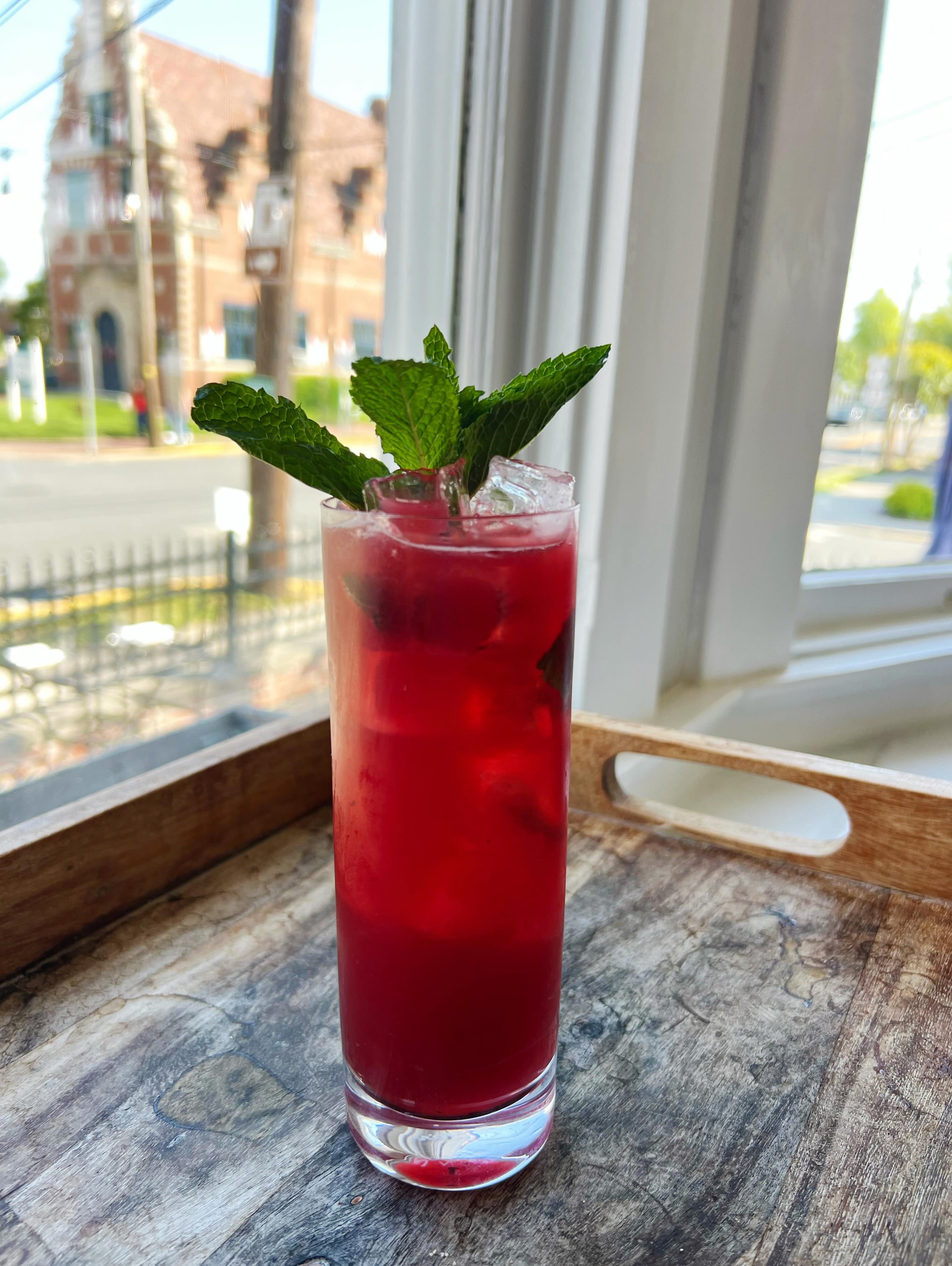 🩷🌿🩷🌿🩷🌿

✨hibiscus Pimm&rsquo;s cup✨

Tito&rsquo;s vodka 
Pimm&rsquo;s 
fresh lemon juice 
herbal hibiscus tea 
orange infused honey 
lemon bitters 
torn mint 

🩷🌿🩷🌿🩷🌿

be sure to book ahead for reservations, 
as our book opens 30 days out