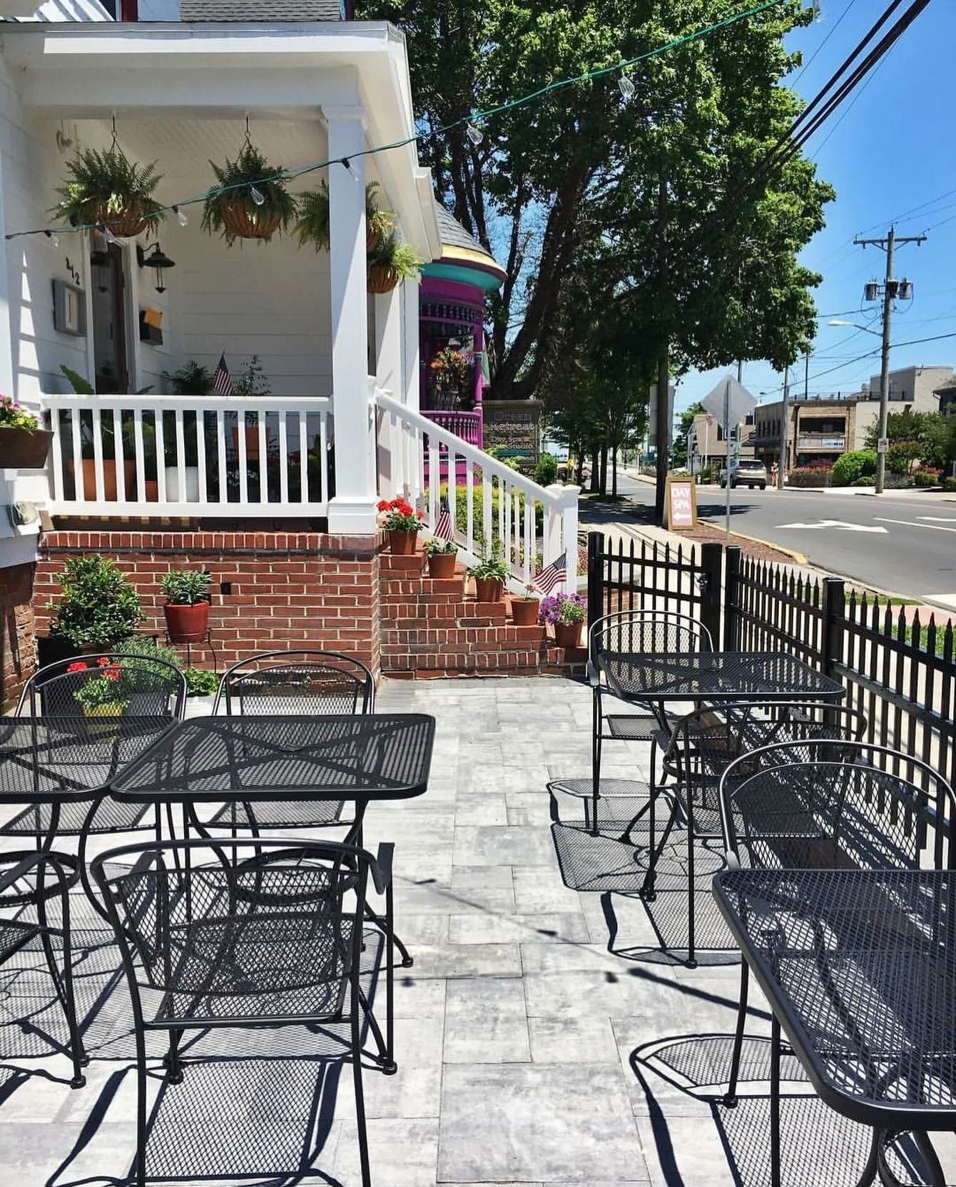 ✨gorgeous weather alert✨

we have opened the PATIO for the 
tonight, Tuesday June 9th 
Thursday, June 11th 
Friday, June 12th 
Saturday, June 13th 

be sure to book ahead for reservations, 
as our book opens 30 days out, 
simply meaning todays date p