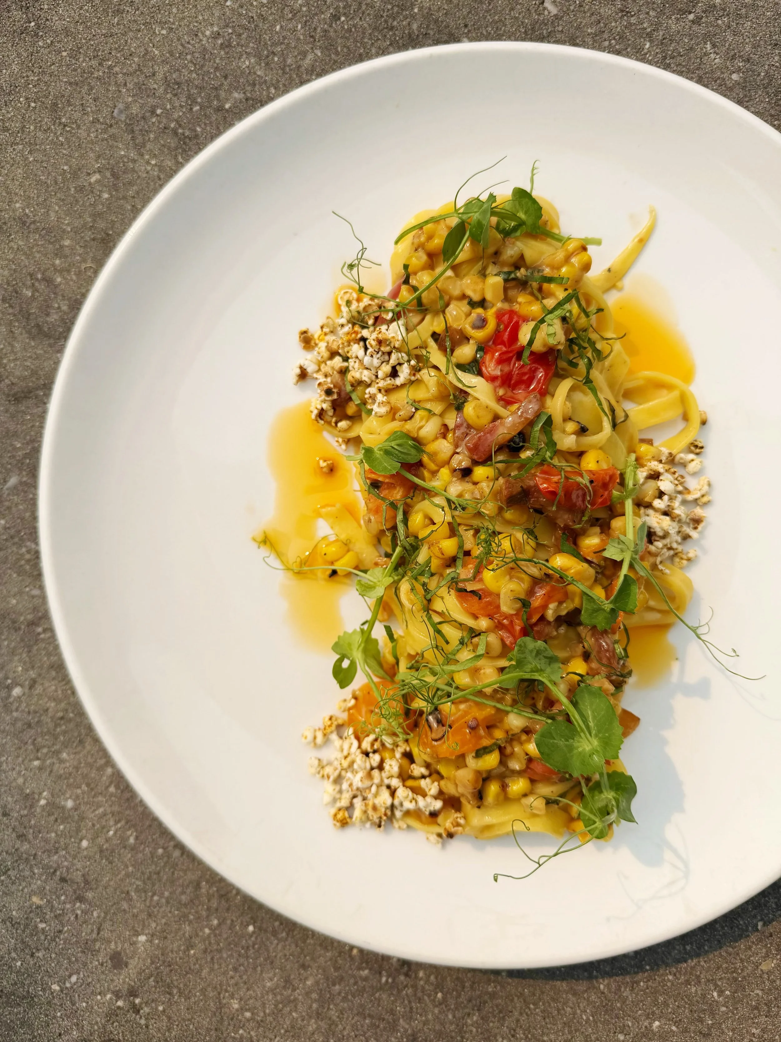 🍴🍅🌿🍴🍅🌿

housemate fettucine 
charred Fifer Orchard sweet corn &amp; 
cherry tomatoes, 
crispy house cured guanciale
puffed sorghum
chili oil
shaved parmesan

🍴🍅🌿🍴🍅🌿

the PATIO is open this Thursday &amp; Friday&hellip;

be sure to book ah