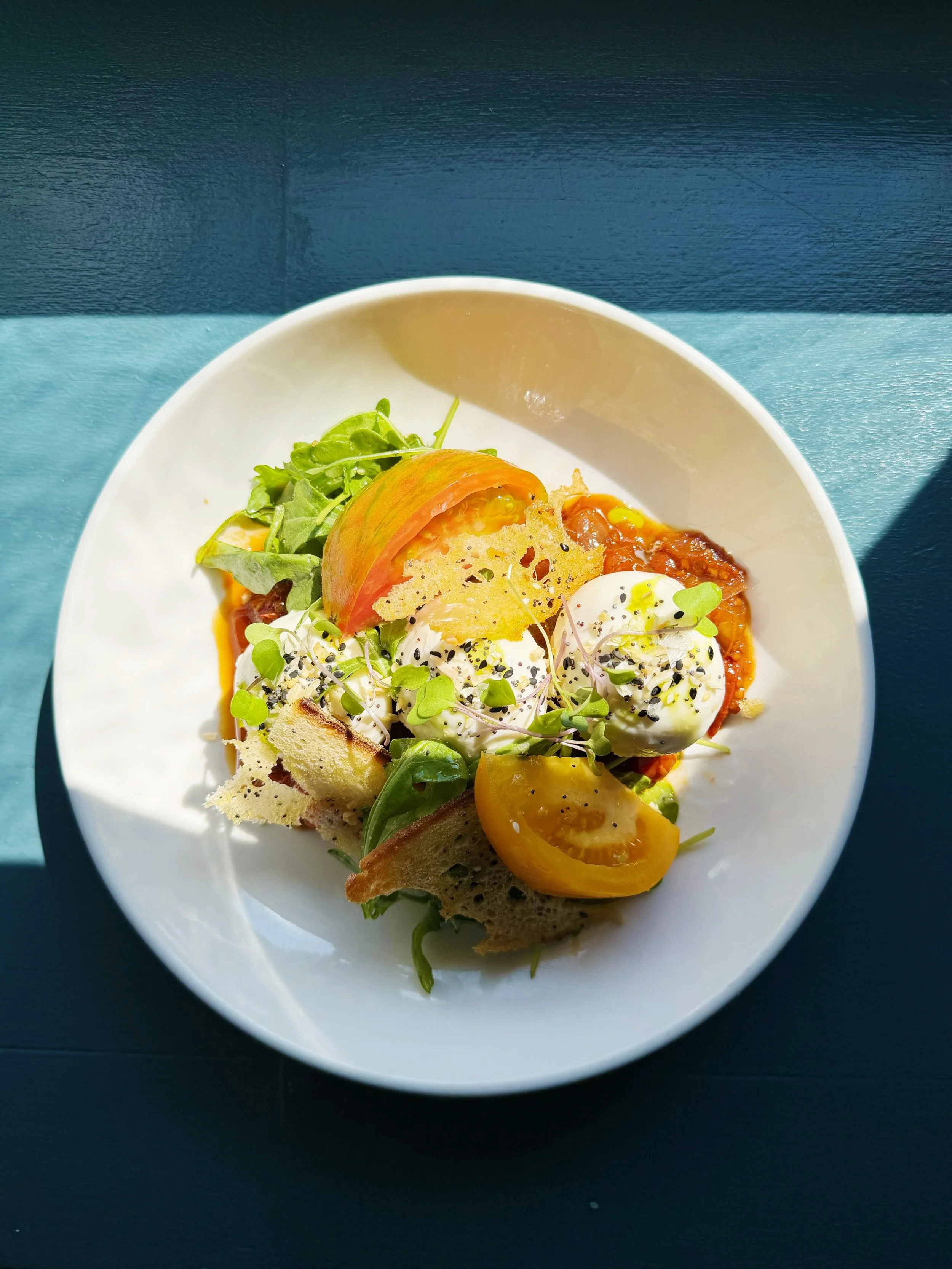 🍅 🍴 🌿 🍅 🍴 🌿

house stretched mozzarella
Hattie&rsquo;s Garden heirloom tomatoes 
savory tomato chutney 
everything seasoned crostini 
arugula 
torn basil
basil oil 

🍅 🍴 🌿 🍅 🍴 🌿

the PATIO is OPEN at 5 pm

tonight, Tuesday, August 11th 
t