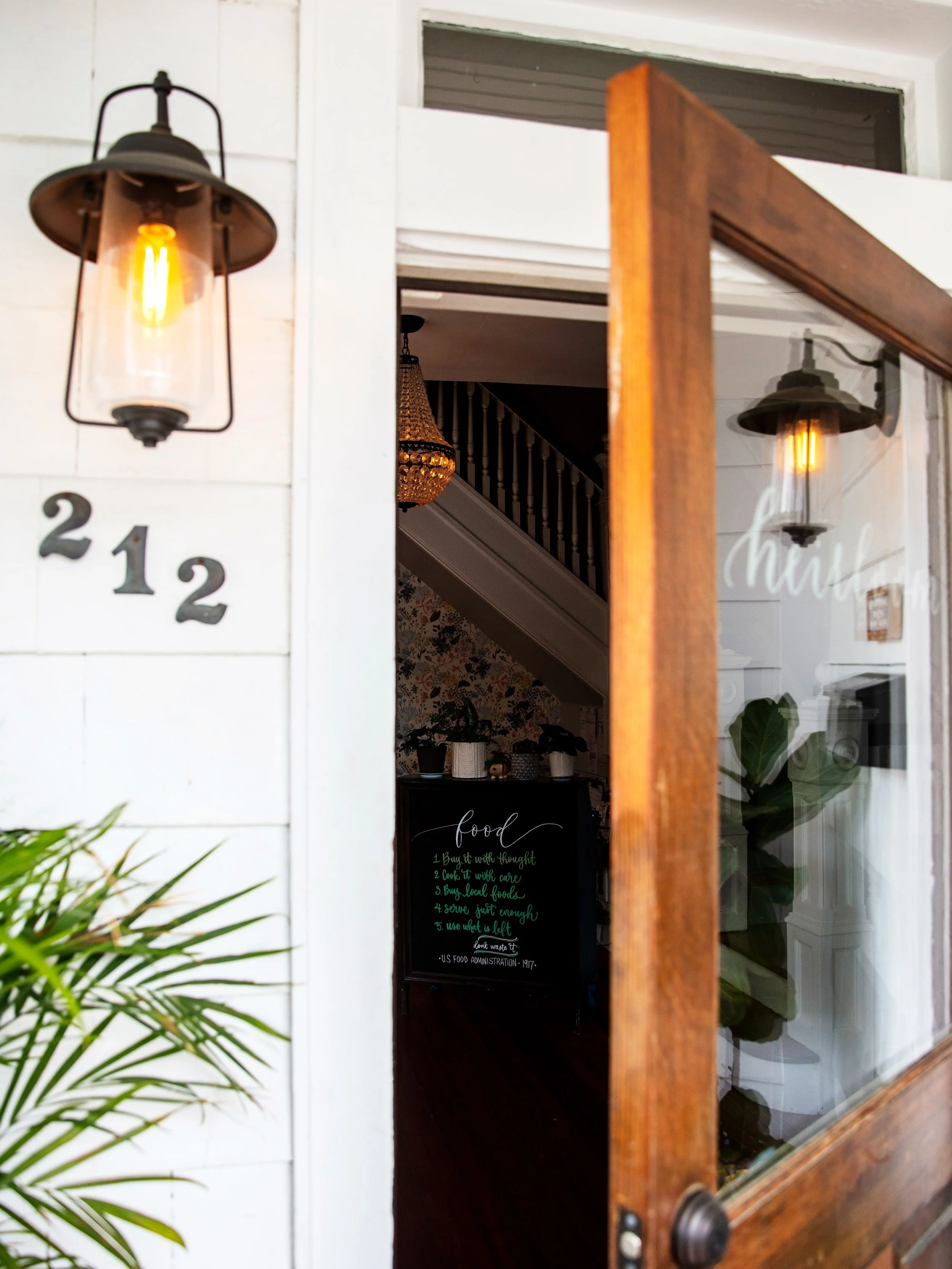 ☀️ 🌿🍴☀️🌿🍴

the PATIO is OPEN for 
the rest of the week at 5 pm

tonight, Wednesday, August 12th
tomorrow, Thursday, August 13th 
Friday, August 14th
Saturday, August 15th

☀️ 🌿🍴☀️🌿🍴

be sure to book ahead for reservations, 
as our book opens 