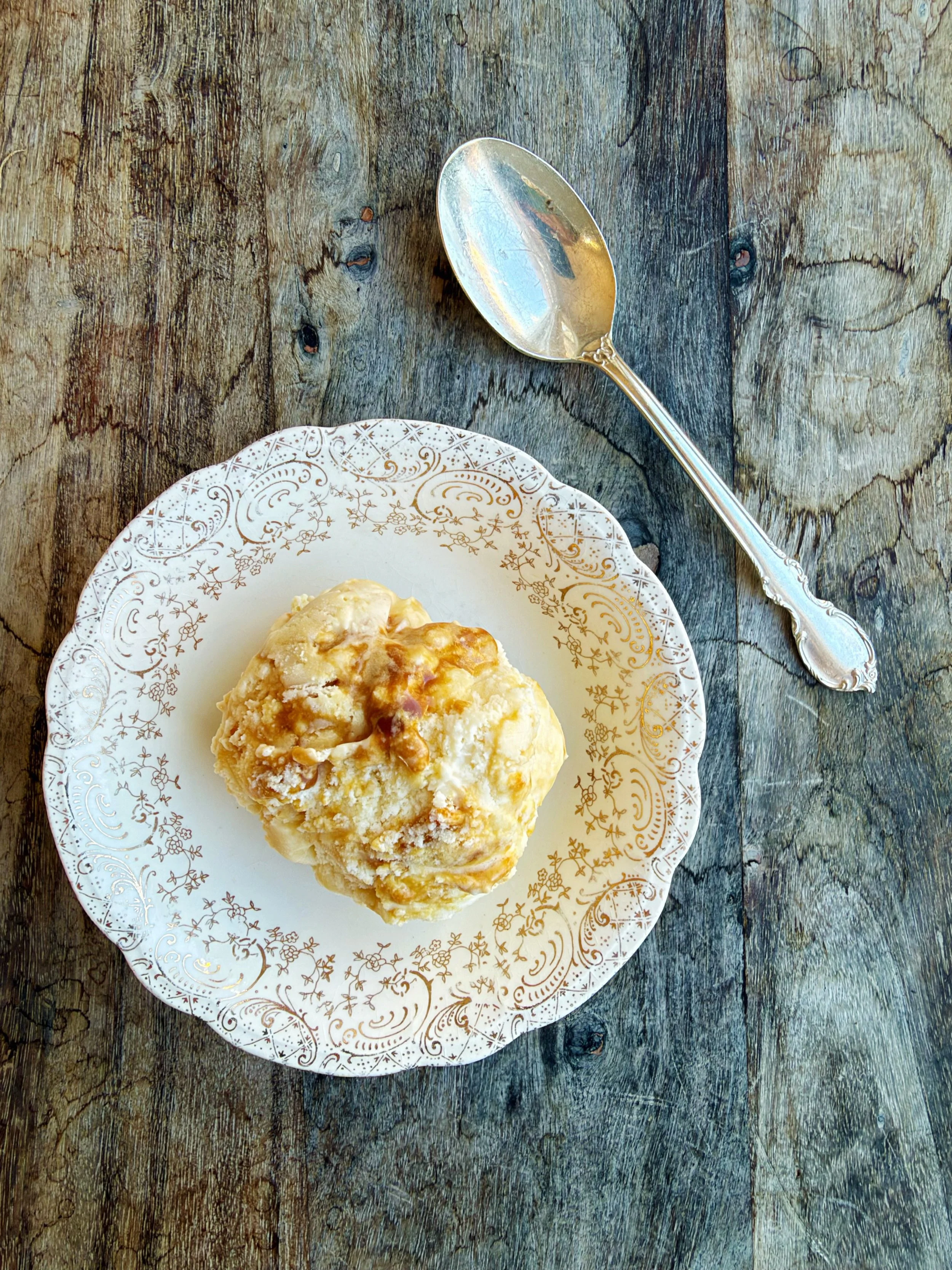 maple sea salt caramel ice cream 🍁