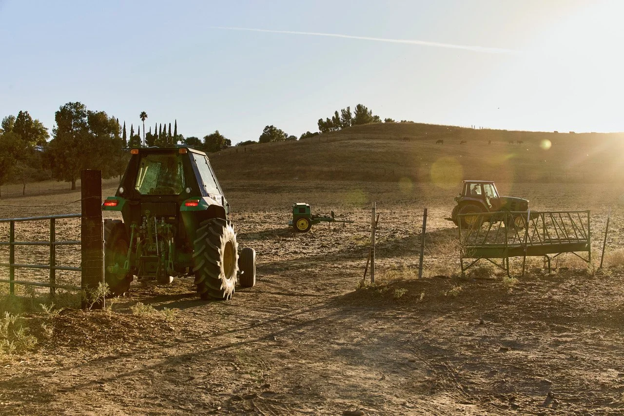 61TRACTOR-08575.jpeg