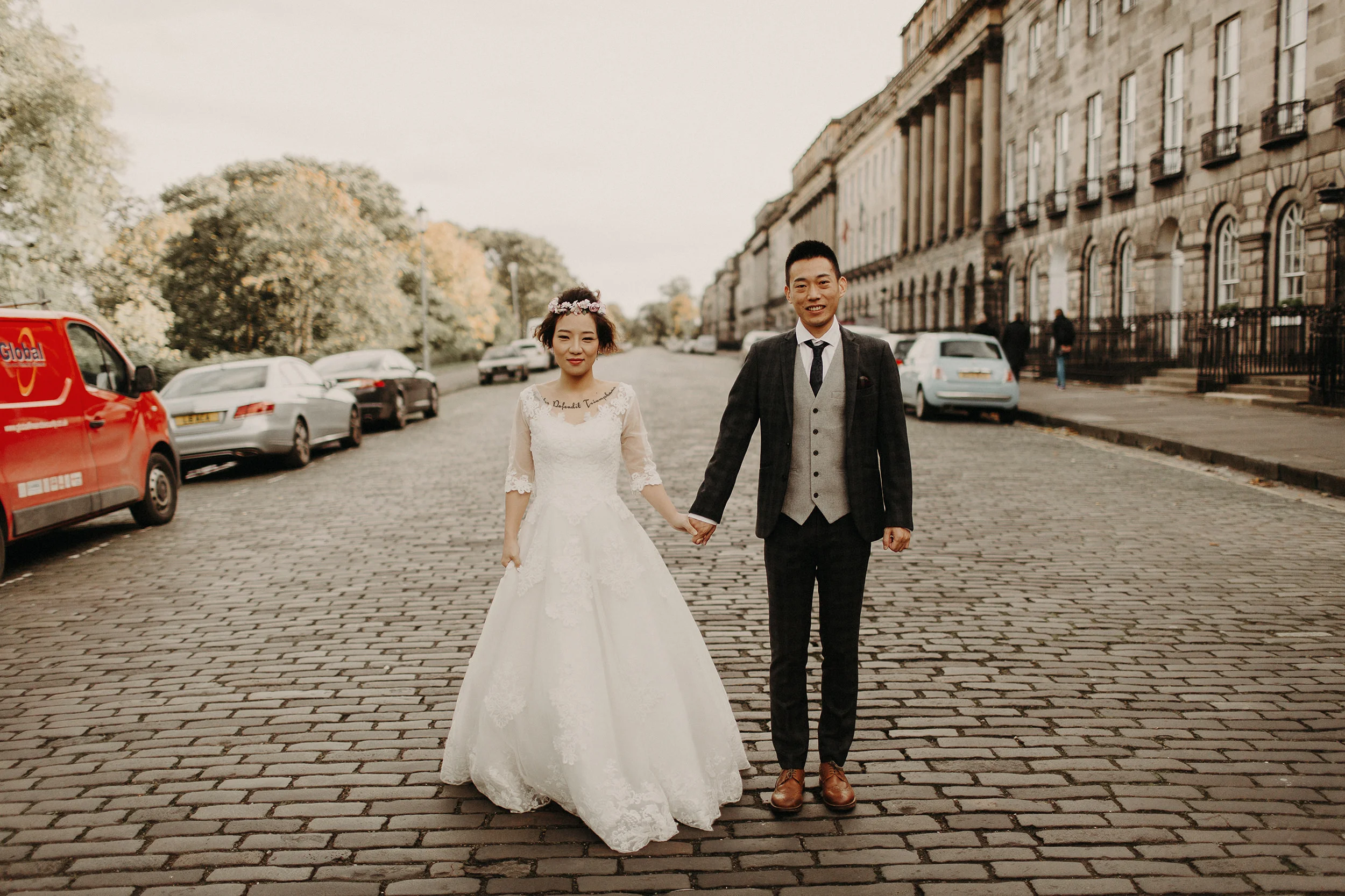 popular wedding photographers in edinburgh