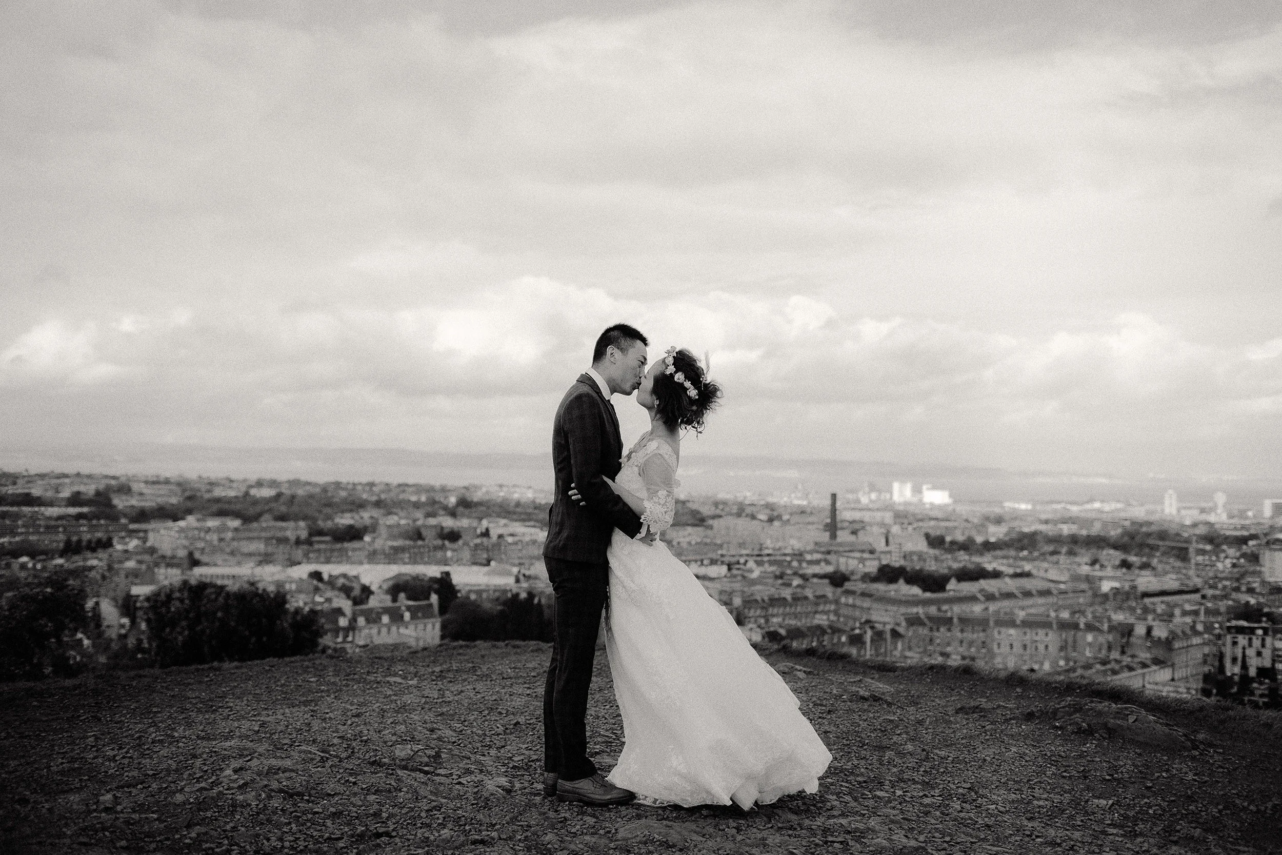 engagement photo locations in edinburgh