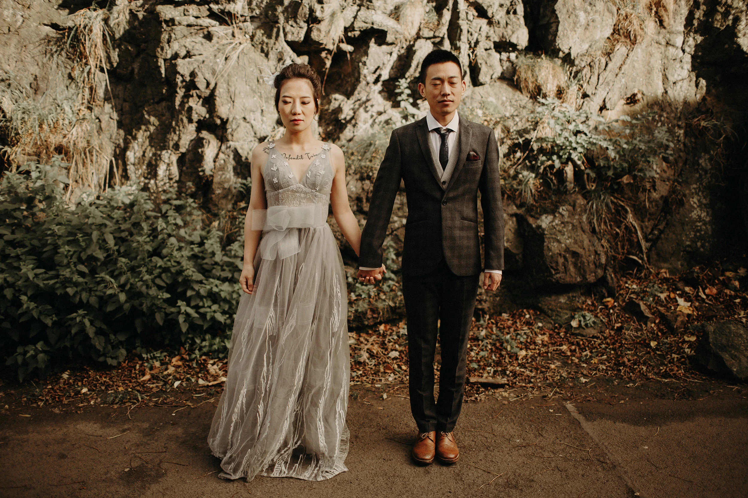 creative wedding photographer in edinburgh