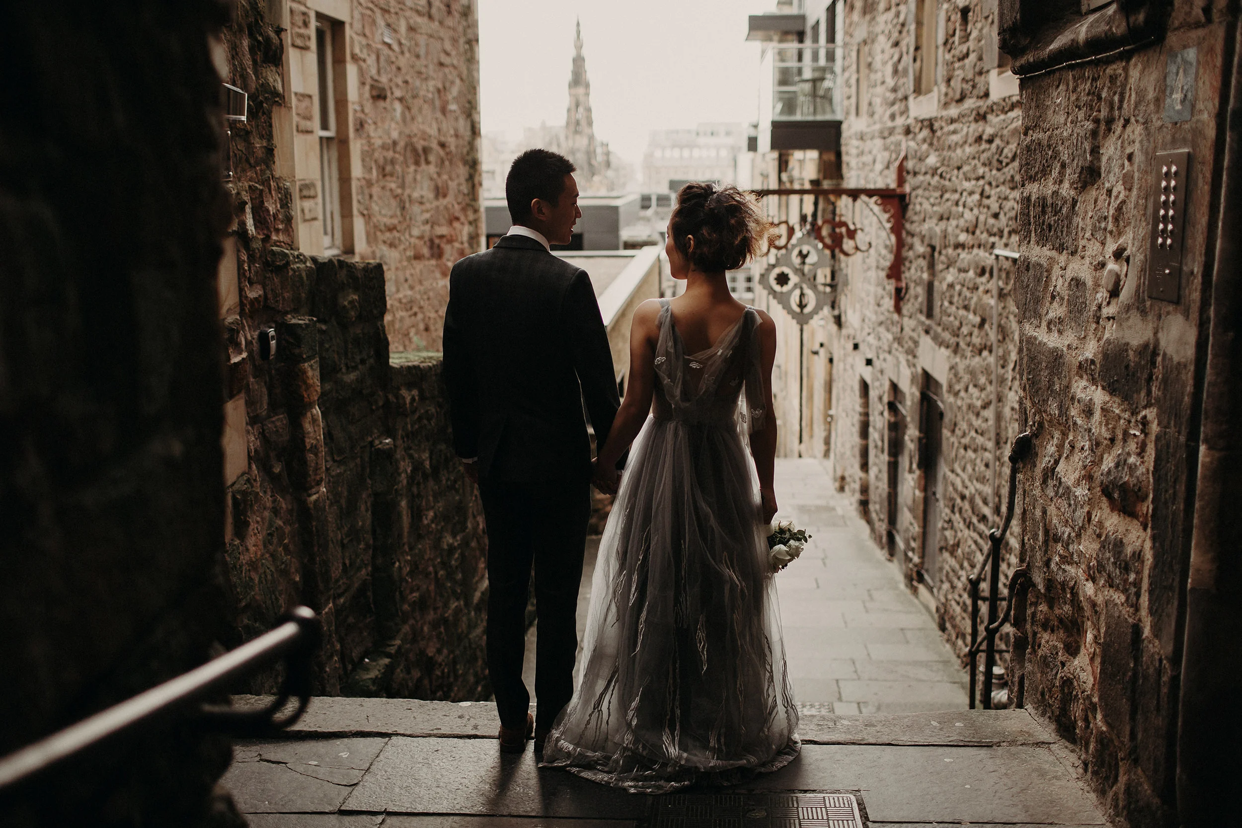creative wedding photographer in edinburgh