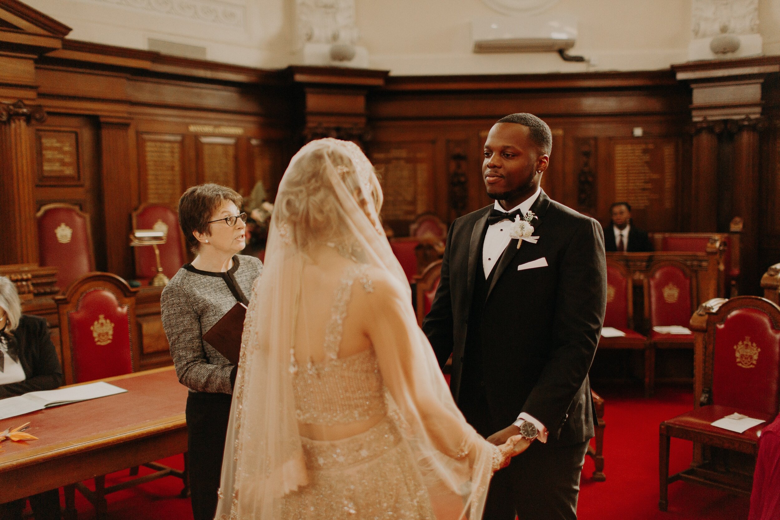 076_LondonAsianWeddingPhotographer0090_green_the_wedding_on_crypt.jpg