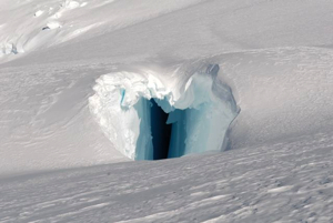 Ice cavity found on the way down to base camp.