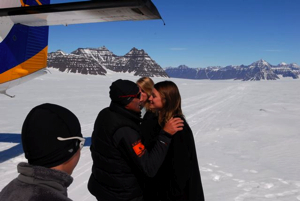 Ben, our guide/parasailing pilot/photographer... greets Aïnhoa.